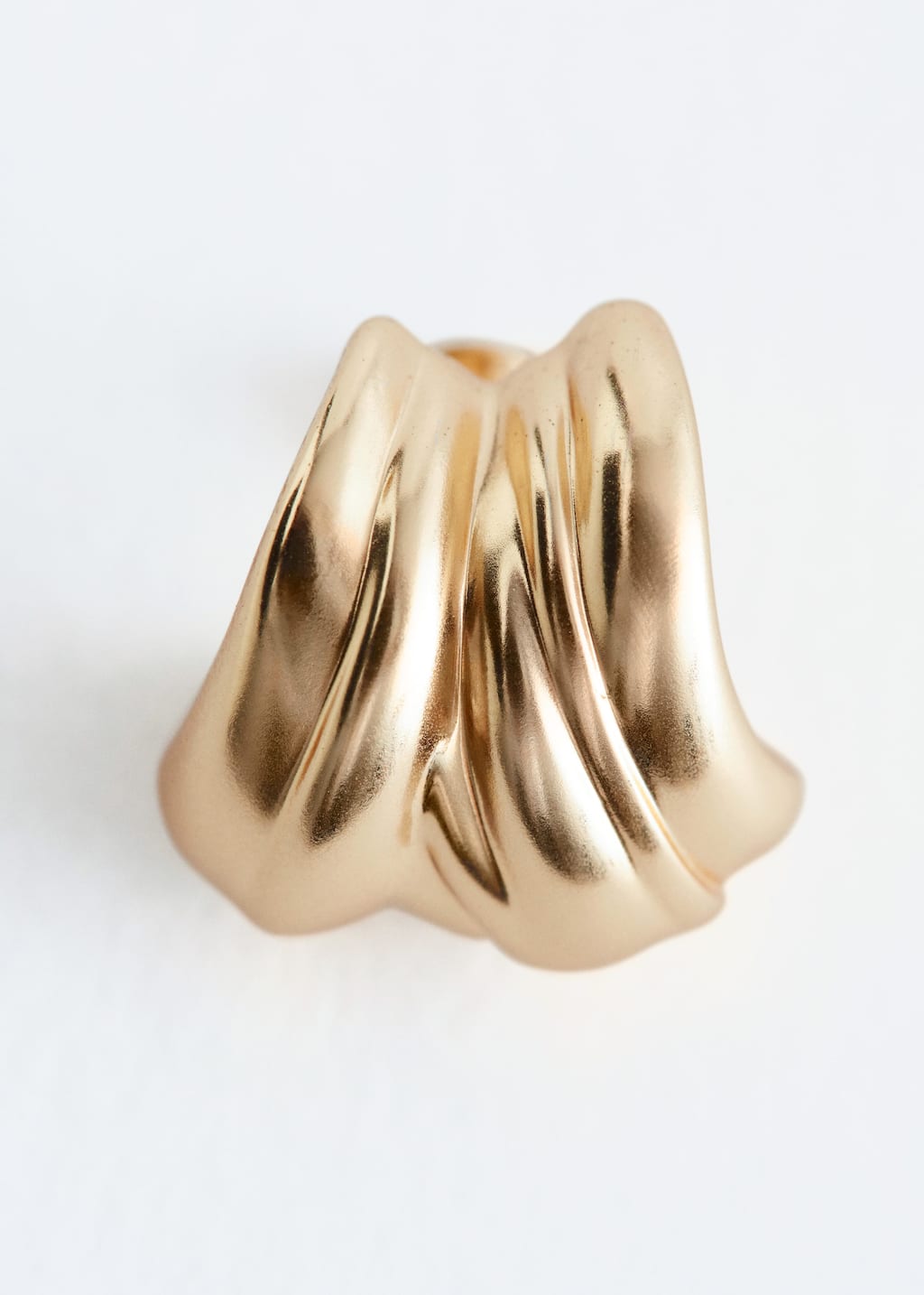 Chunky skulpturala hoops – {{variantName}} – detaljerad beskrivning