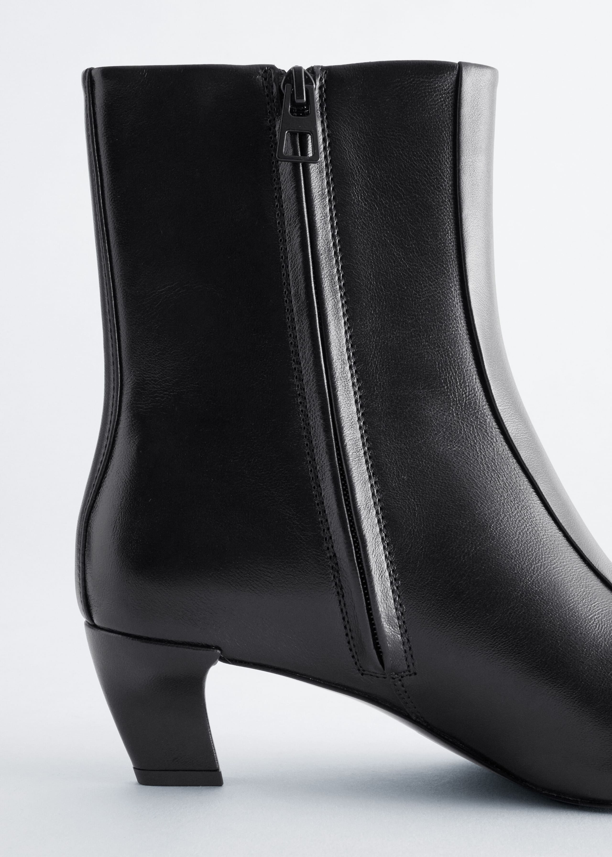 Kitten Heel Leather Ankle Boots - {{variantName}} - Descriptive Detail