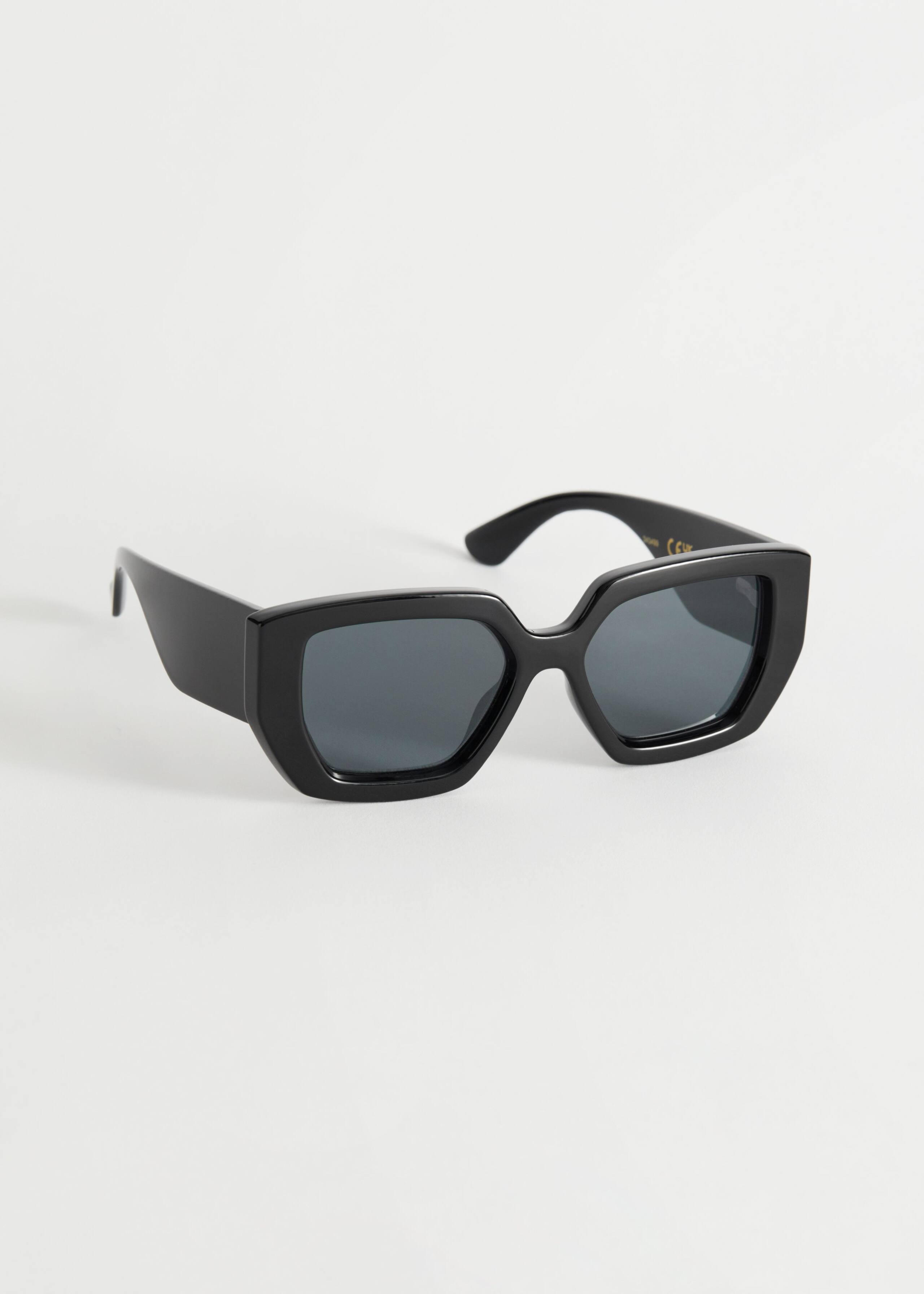 Angular oversized cateye sunglasses - Black - Natura morta