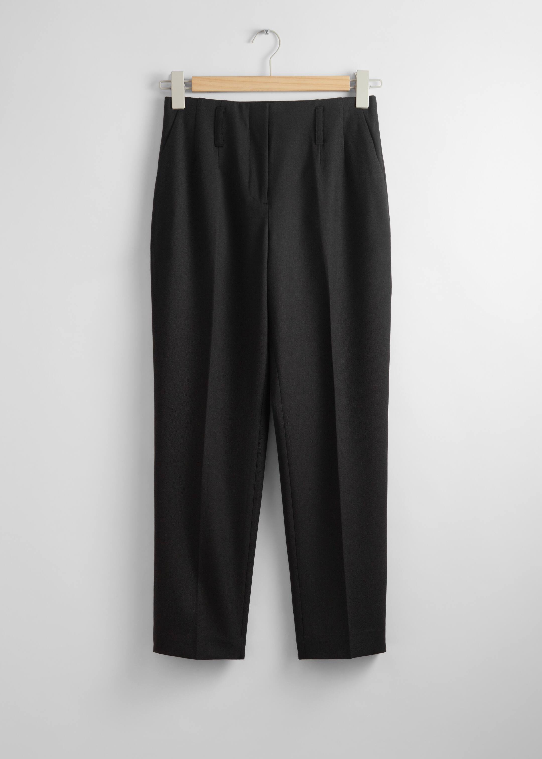 Ingrandisci l'immagine: Cropped Tapered Trousers - Black - DONNA | H&M CH 1