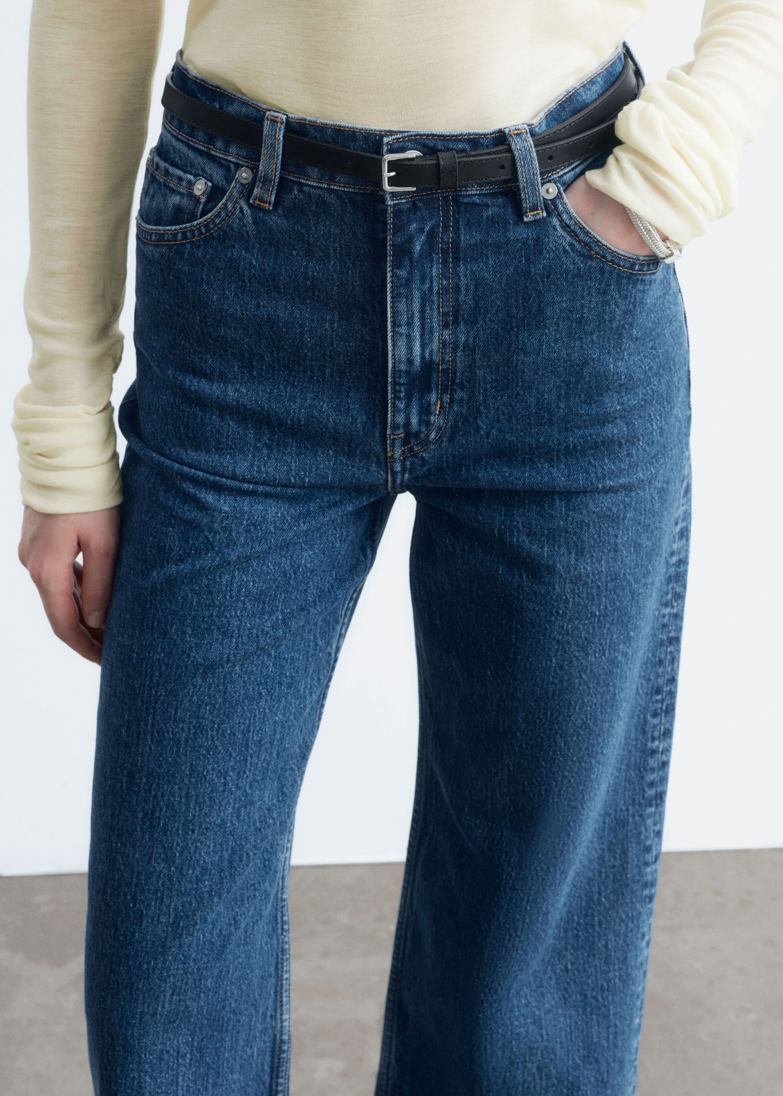 Wide-Leg Jeans - Mid Blue - Lookbook