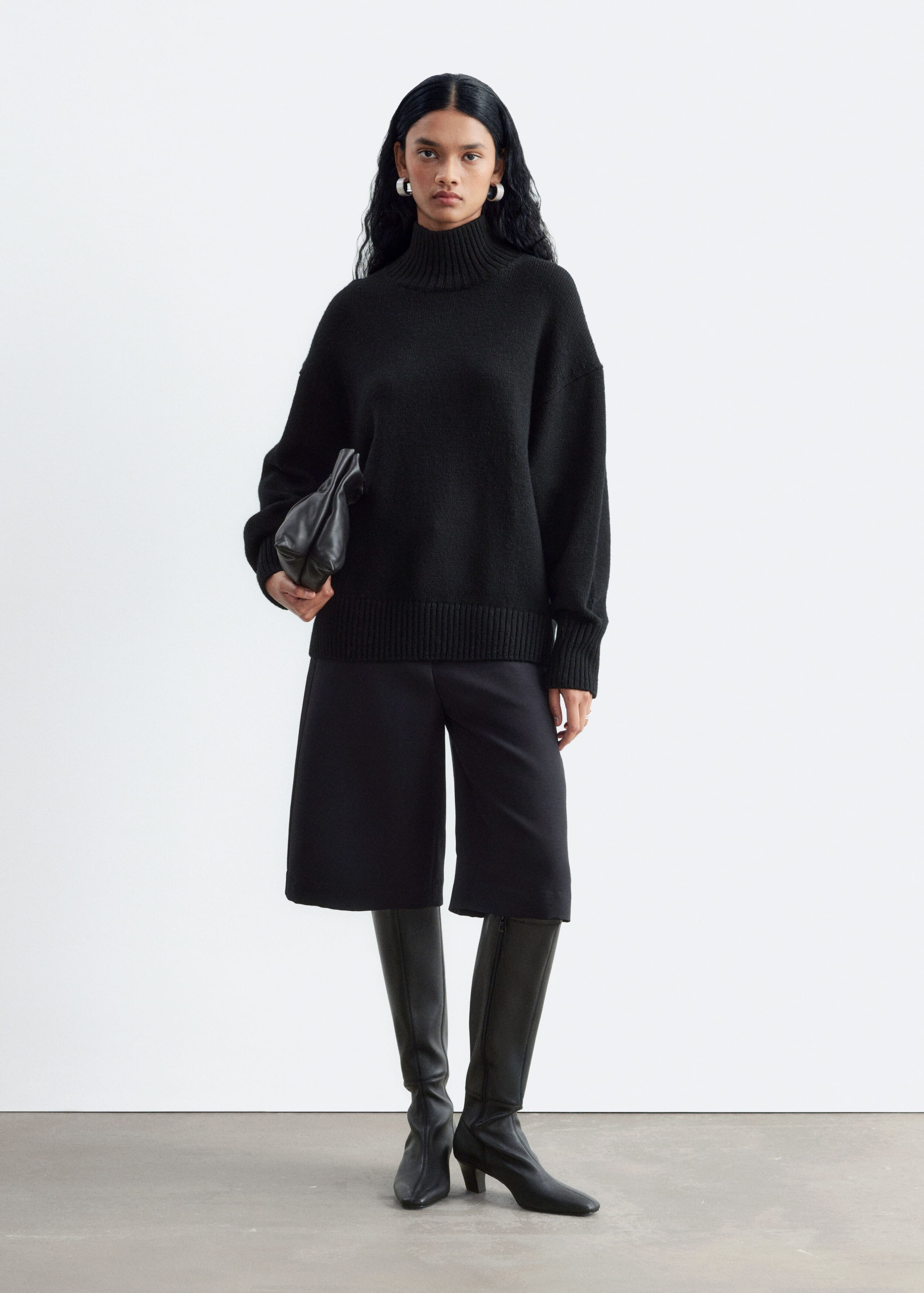 Oversized Wool Turtleneck Jumper - Black - Lookbook