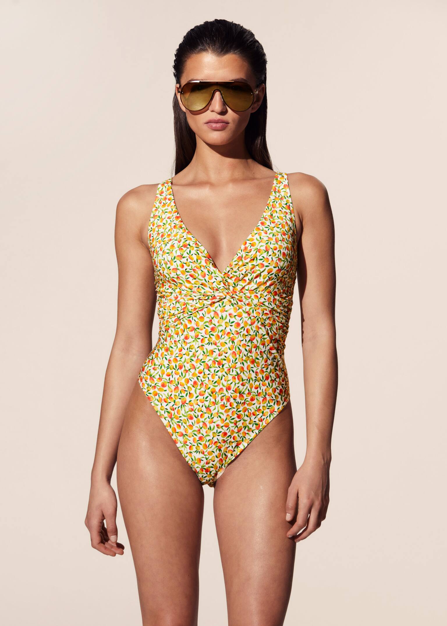 Costume da bagno con dettaglio ritorto - Stampa con manghi in giallo/Nero a pois/Nero