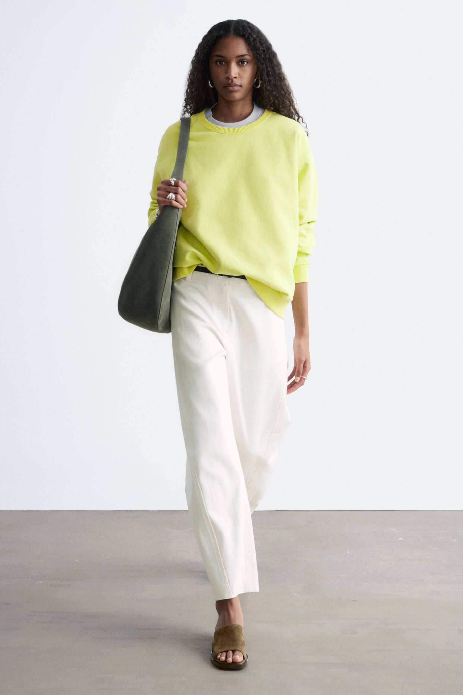 סווטשירט אוברסייז מכותנת ג'רסי - 3