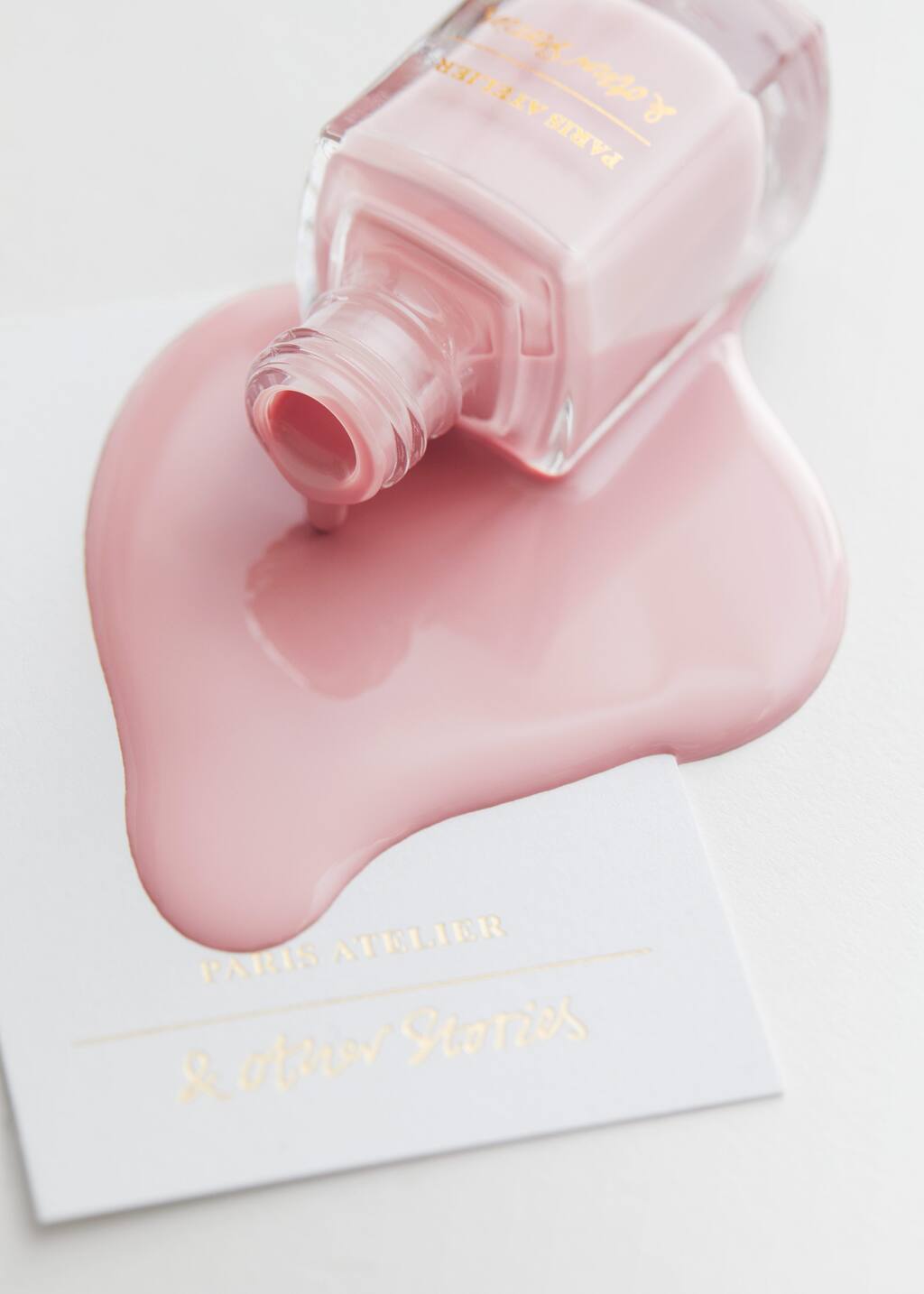 Laca de uñas - {{variantName}} - Detalle descriptivo