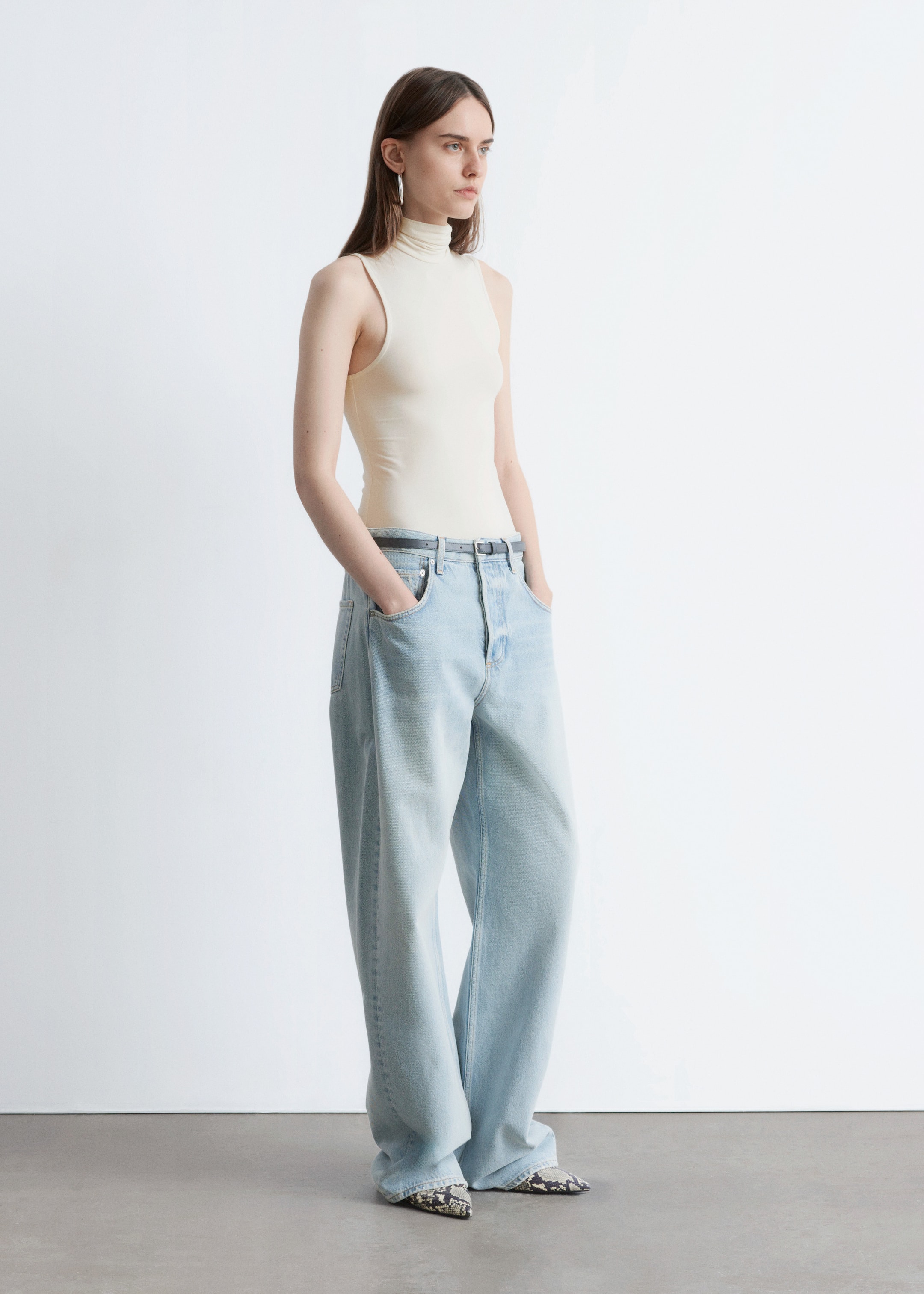 Преглед на по-голямо изображение: Блуза без ръкави с поло яка - Кремав - ЖЕНИ | H&M BG 3