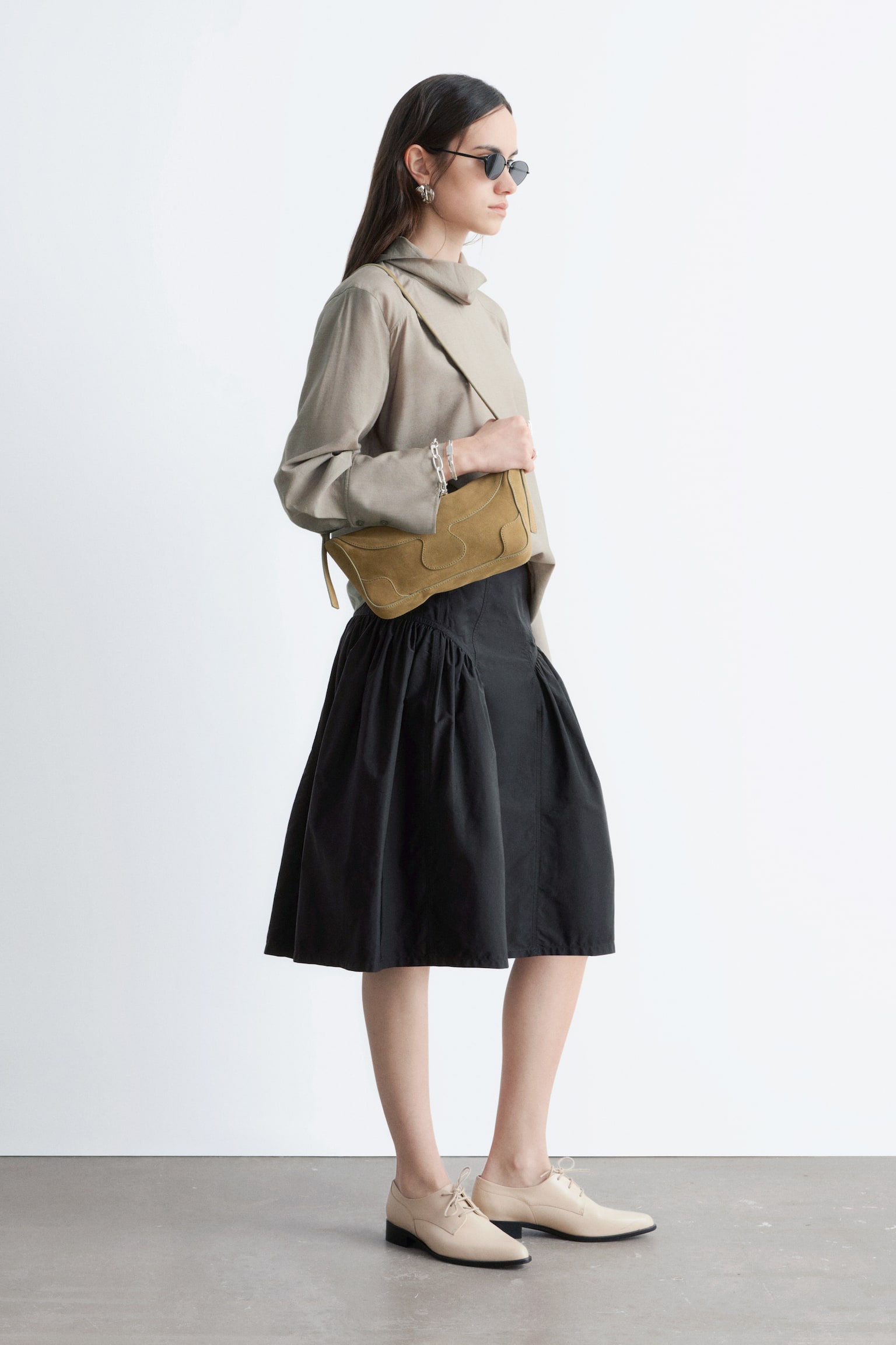 Puff A-line Midi Skirt - שחור - 5
