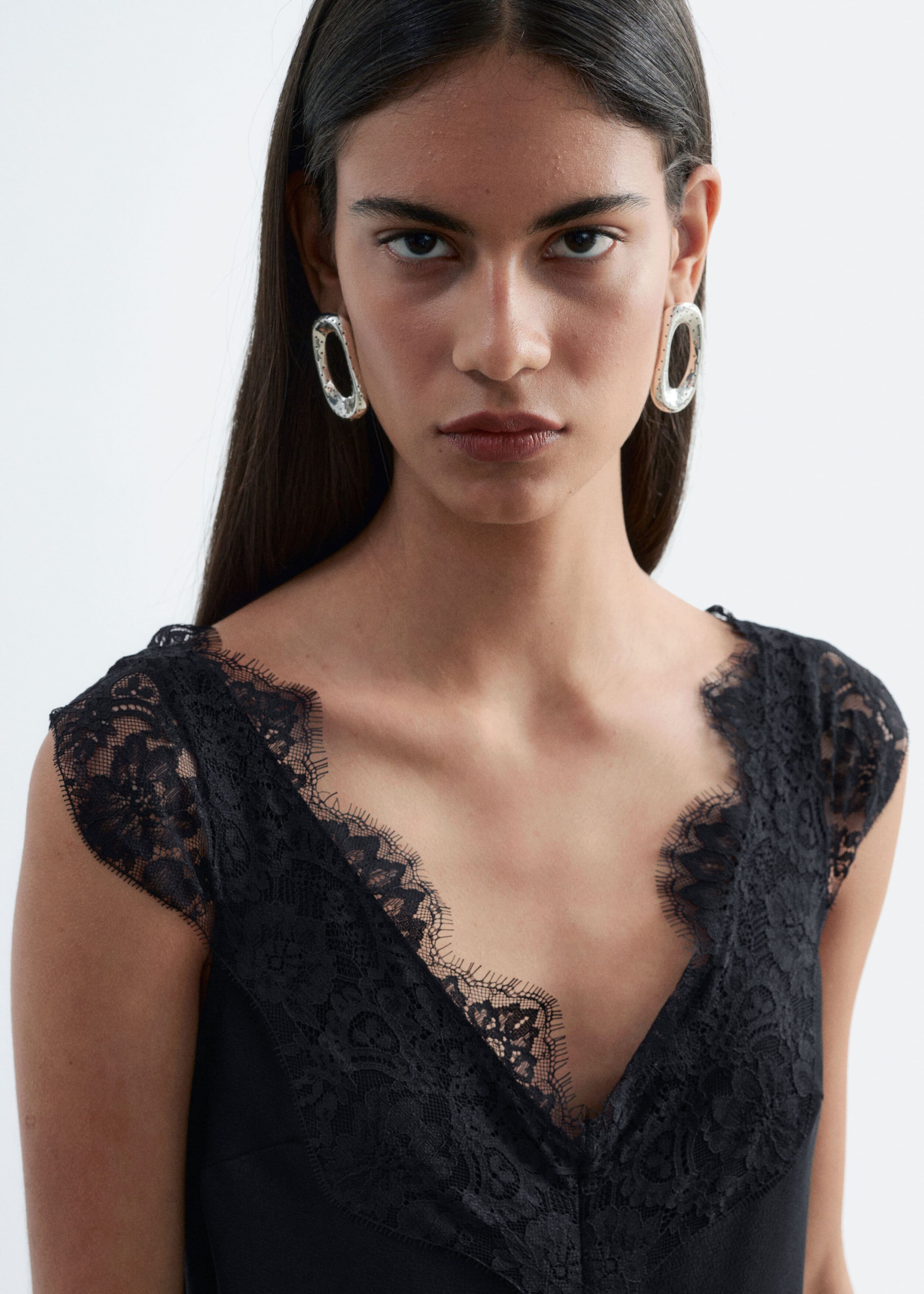 Robe midi à bordures en dentelle - Noir - Lookbook