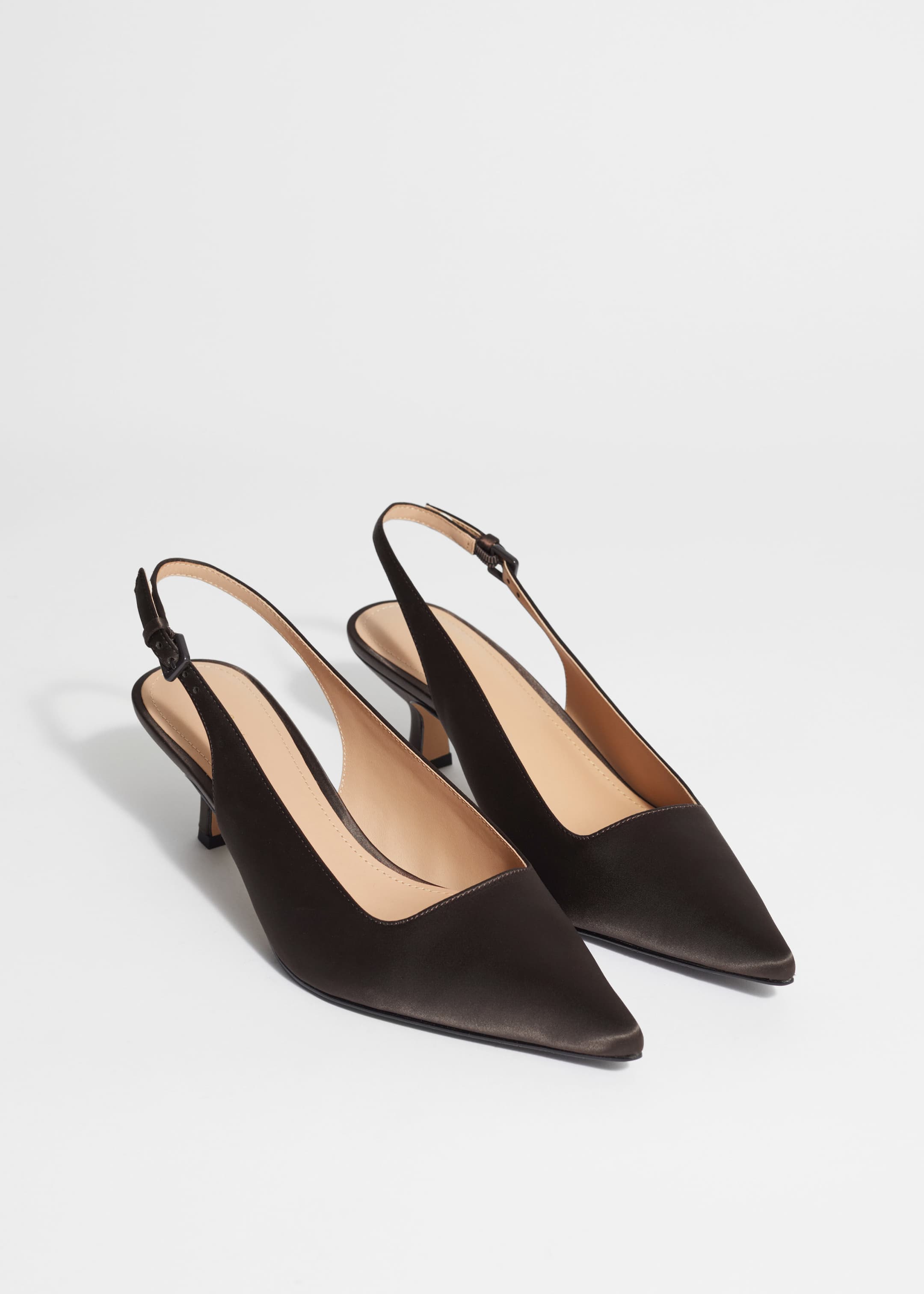 Grösseres Bild ansehen: Spitz zulaufende Pumps mit Fersenriemen - Mahagoni - DAMEN | H&M CH 2