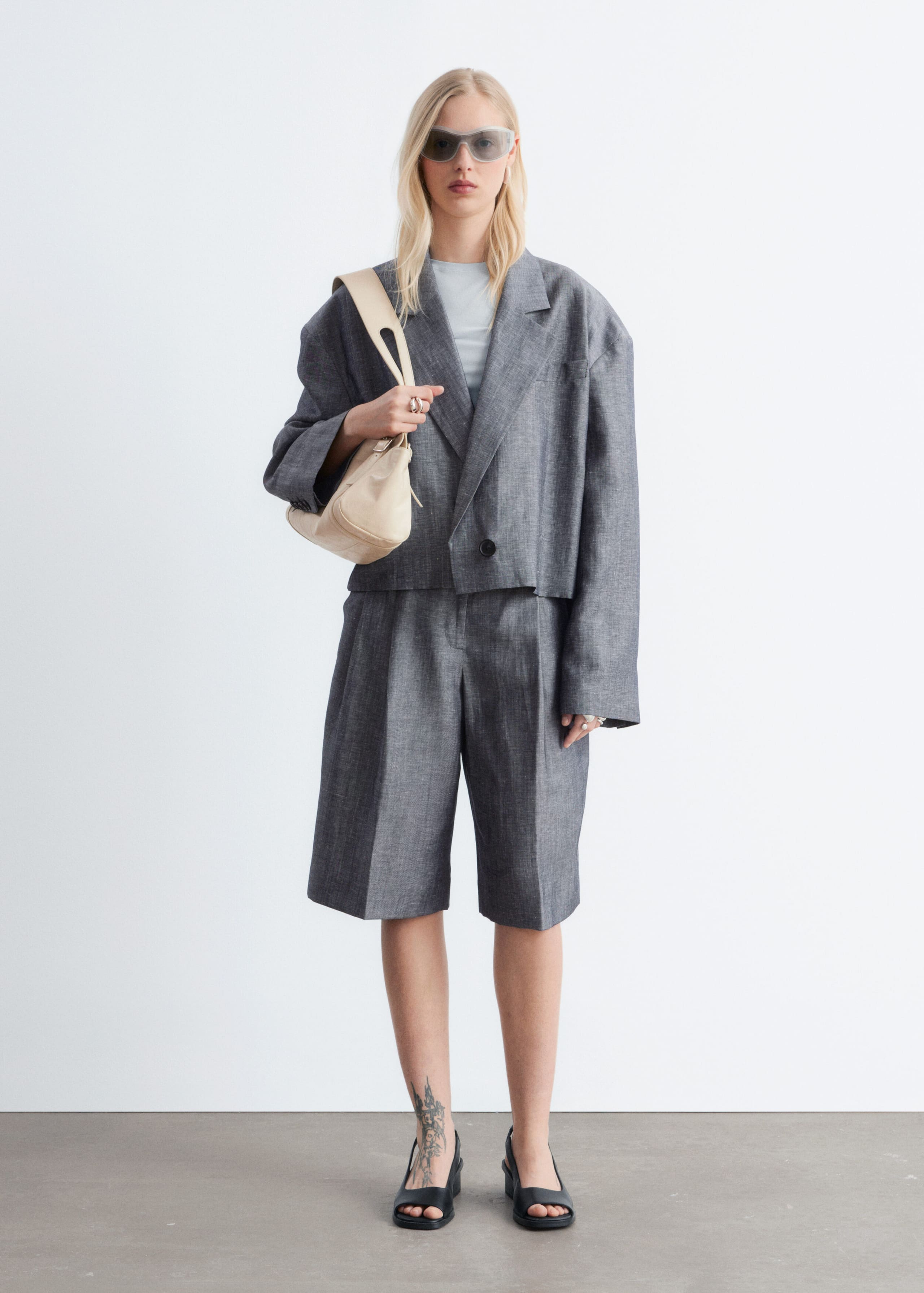 Image of Blazer cropped in lana e lino