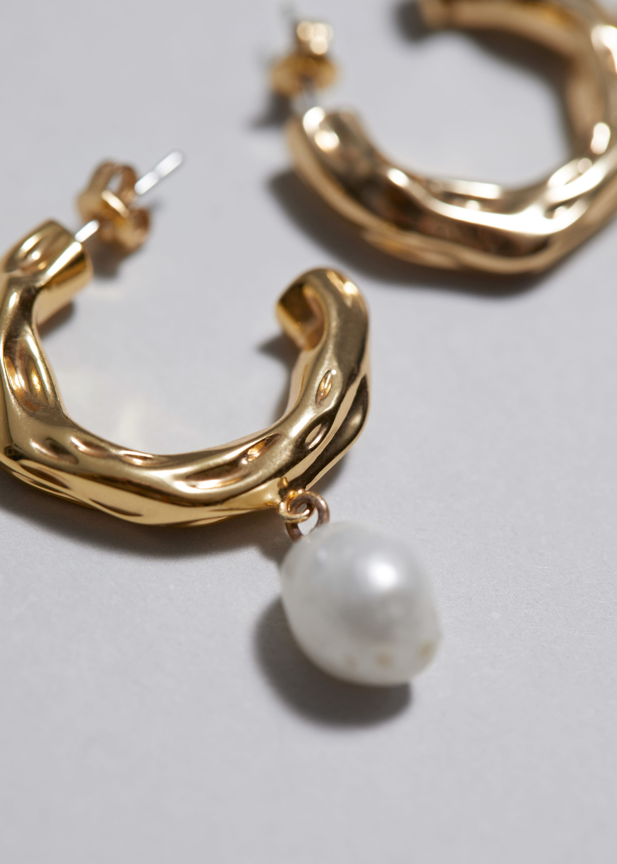 Freshwater Pearl Hoop Earrings - Gold - Still Life