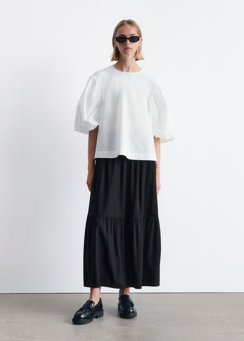 Image of Tiered Midi Skirt