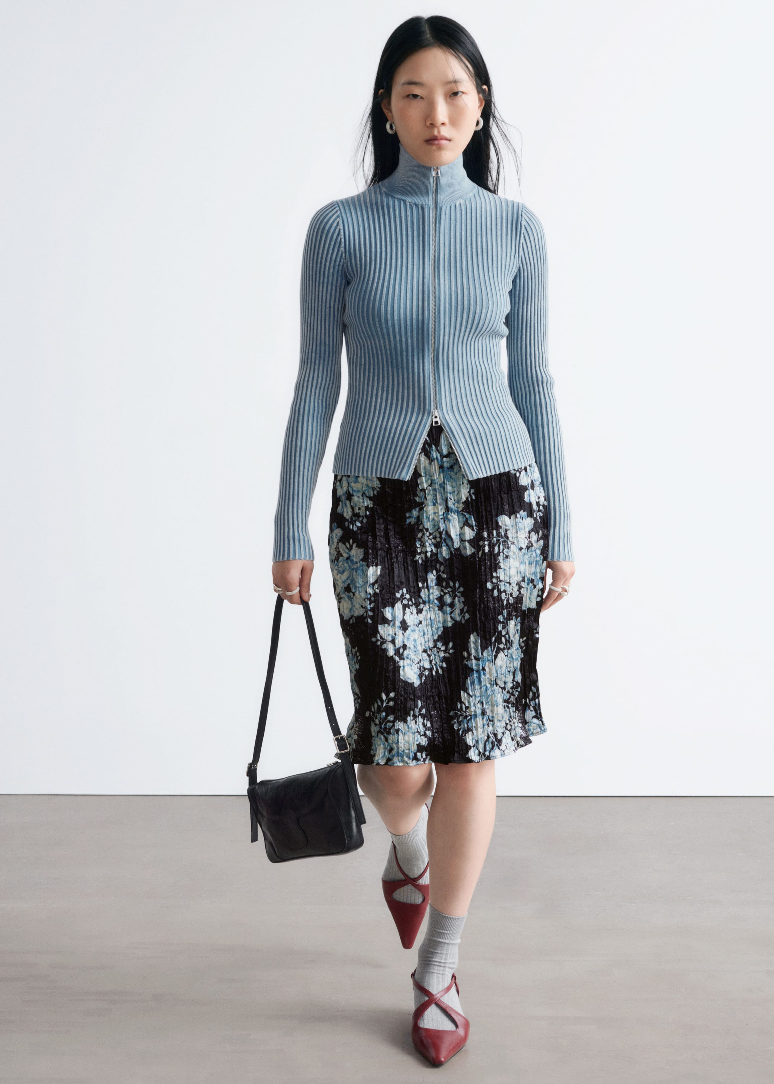 Image of Knee-Length Crêpe Skirt