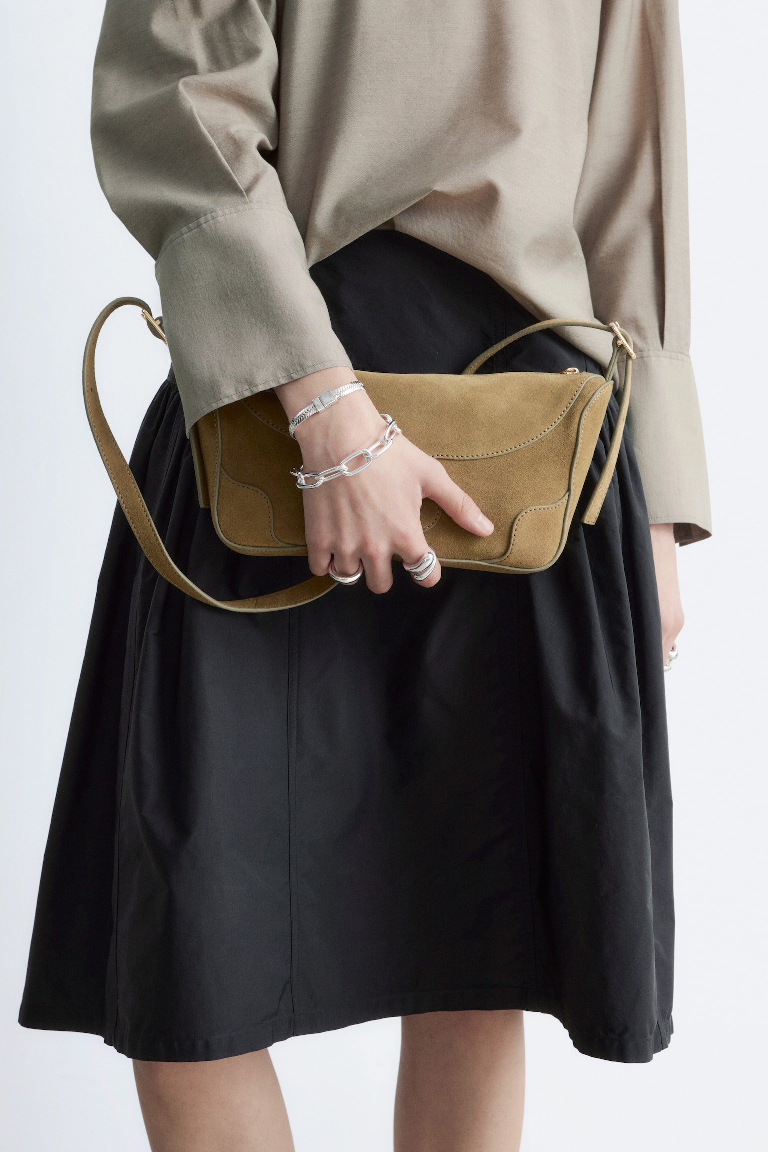 Puff A-line Midi Skirt - שחור - 4