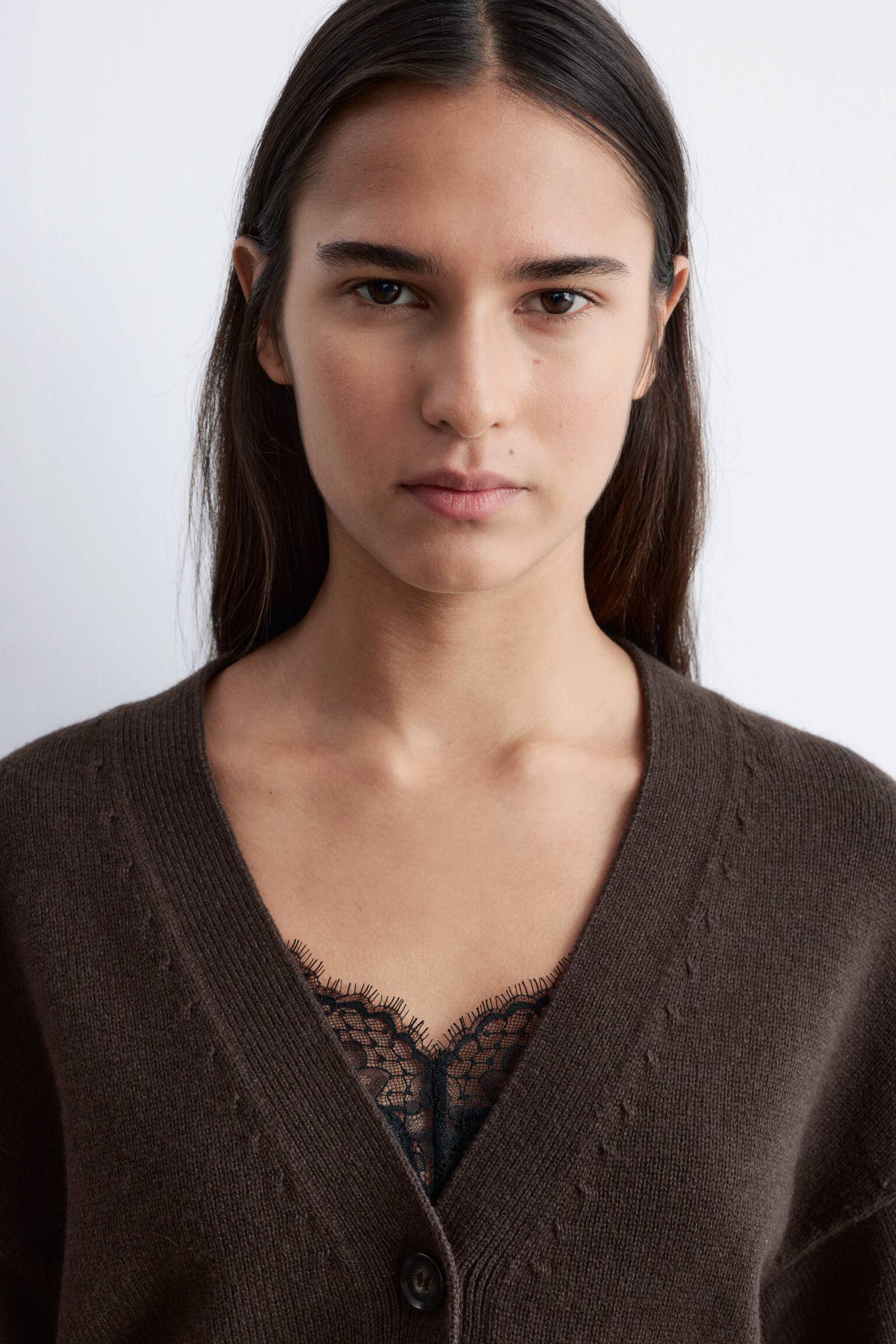 Vyötäröä korostava neuletakki - Tummanruskea/Beige/Tummanharmaa - 5