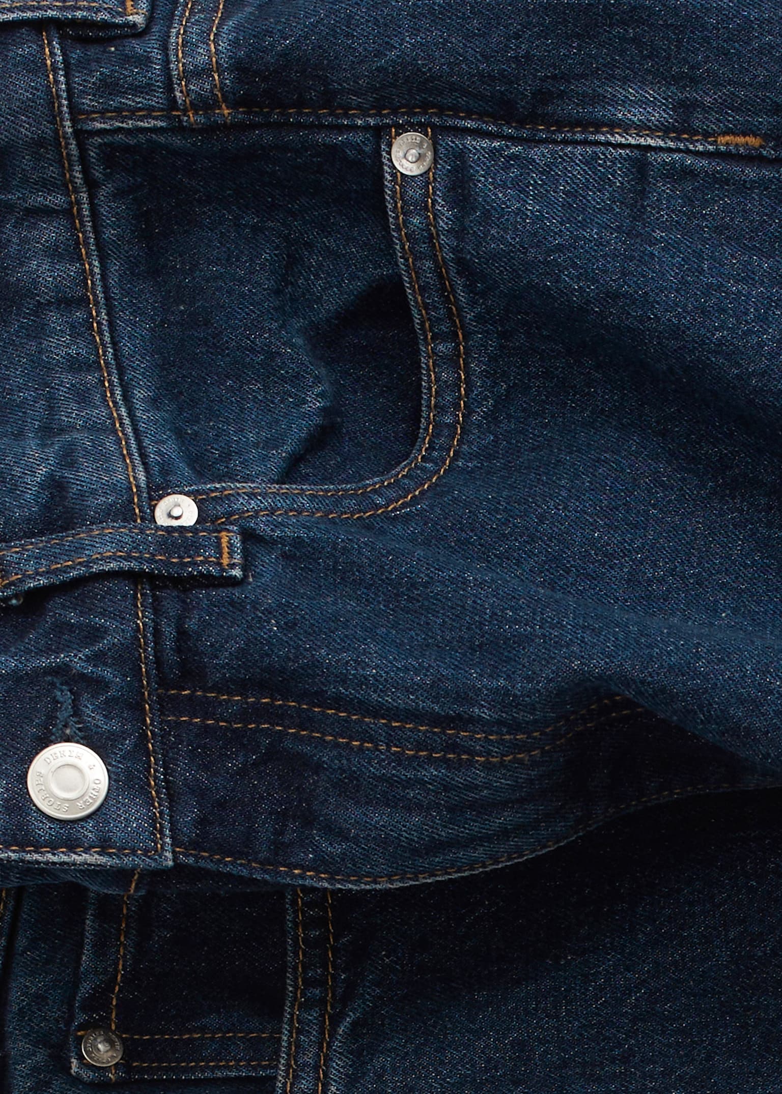 Verkürzte Jeans mit weitem Bein - Mittelblau/Schwarz/Weiß - 12