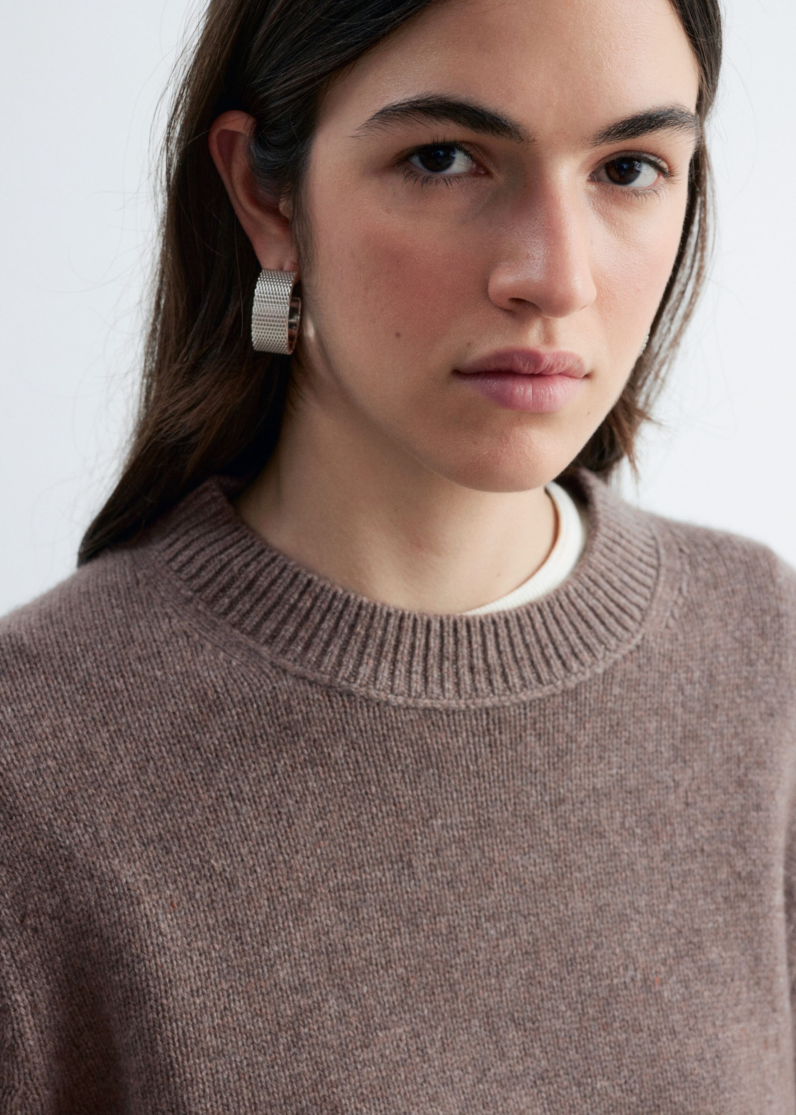 Sweter z domieszką kaszmiru – Dark Mole – Lookbook