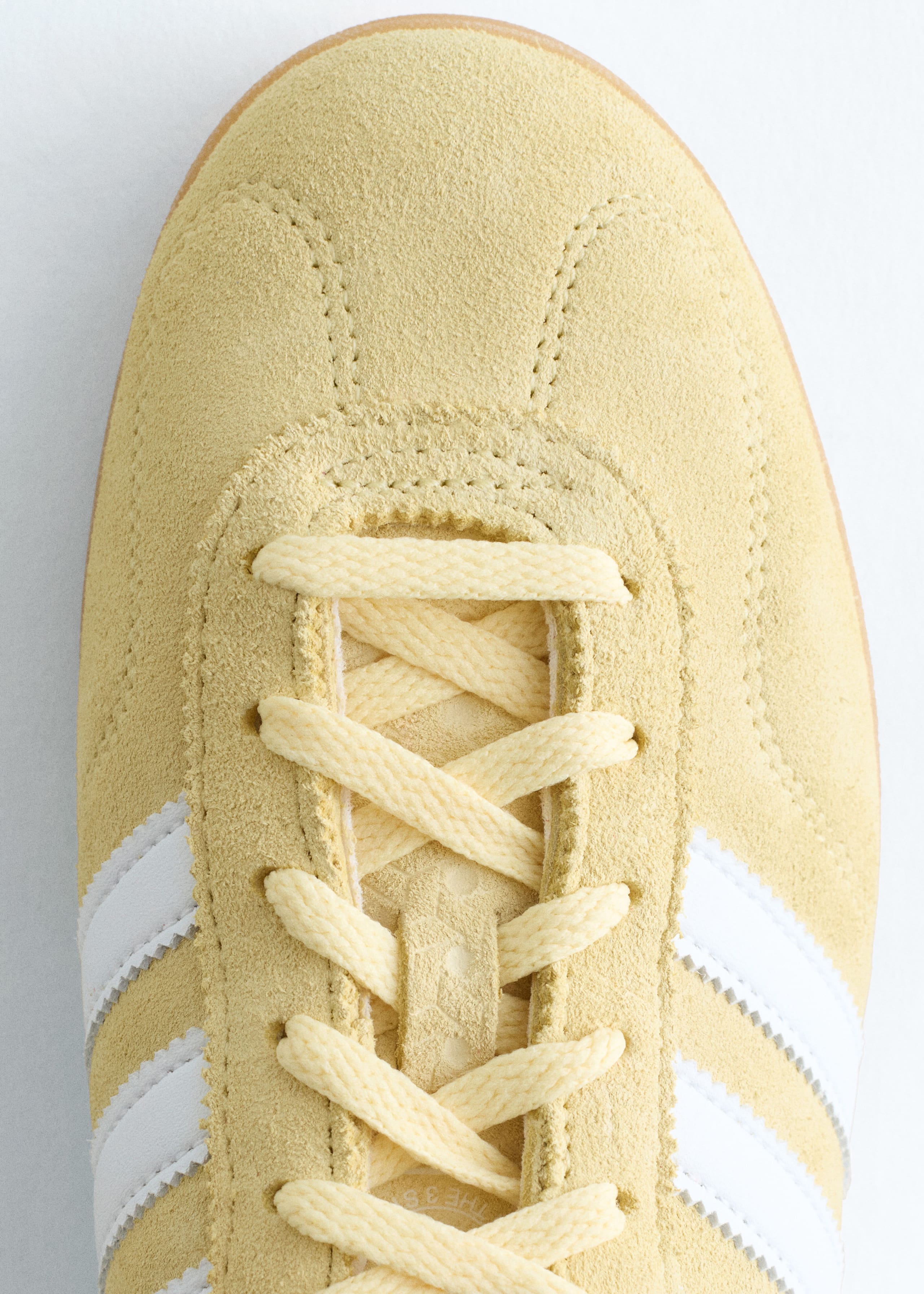 Image of adidas Gazelle Lo Pro W Sneakers