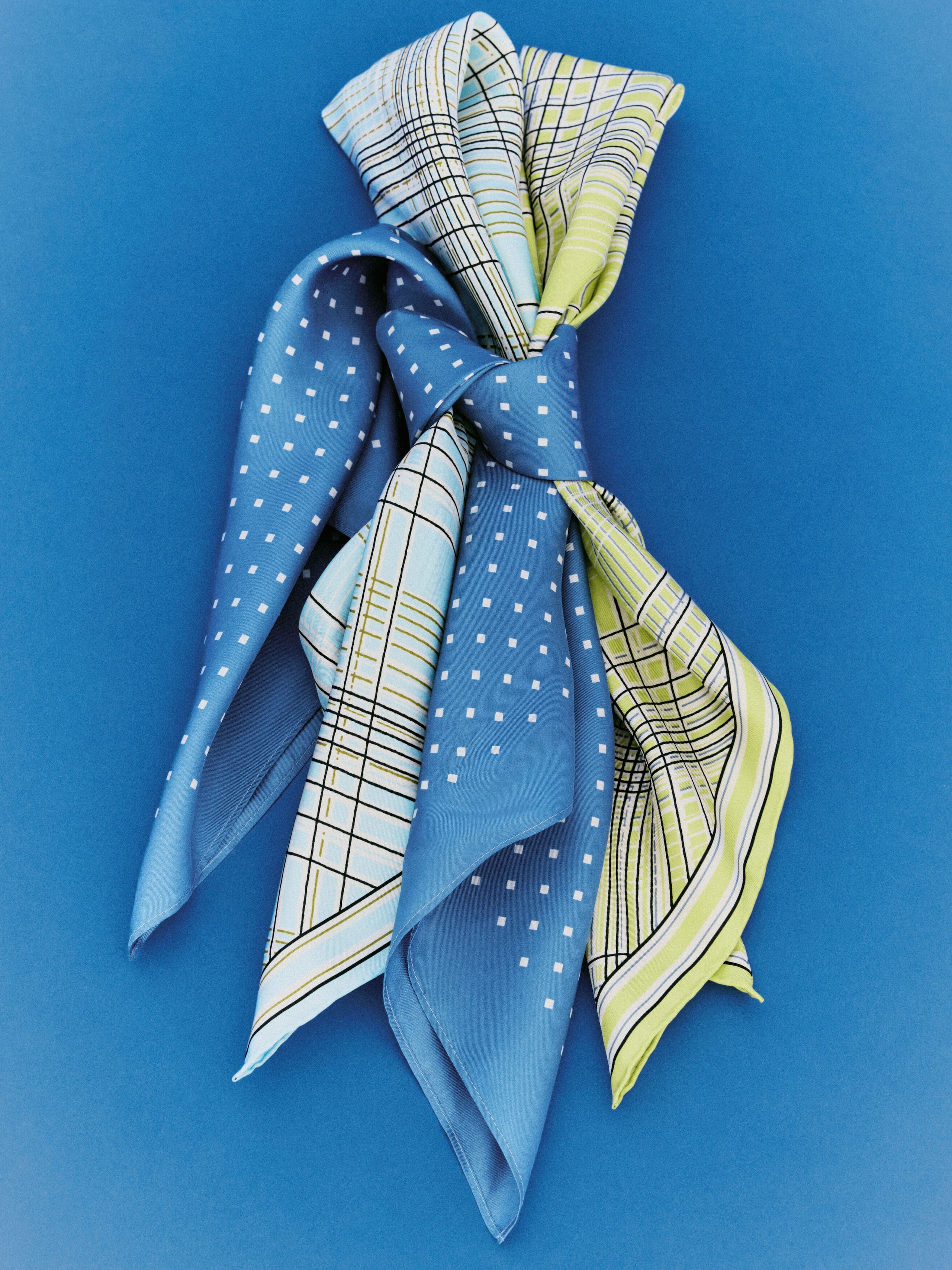 Image of Seidentuch mit Diamant-Print