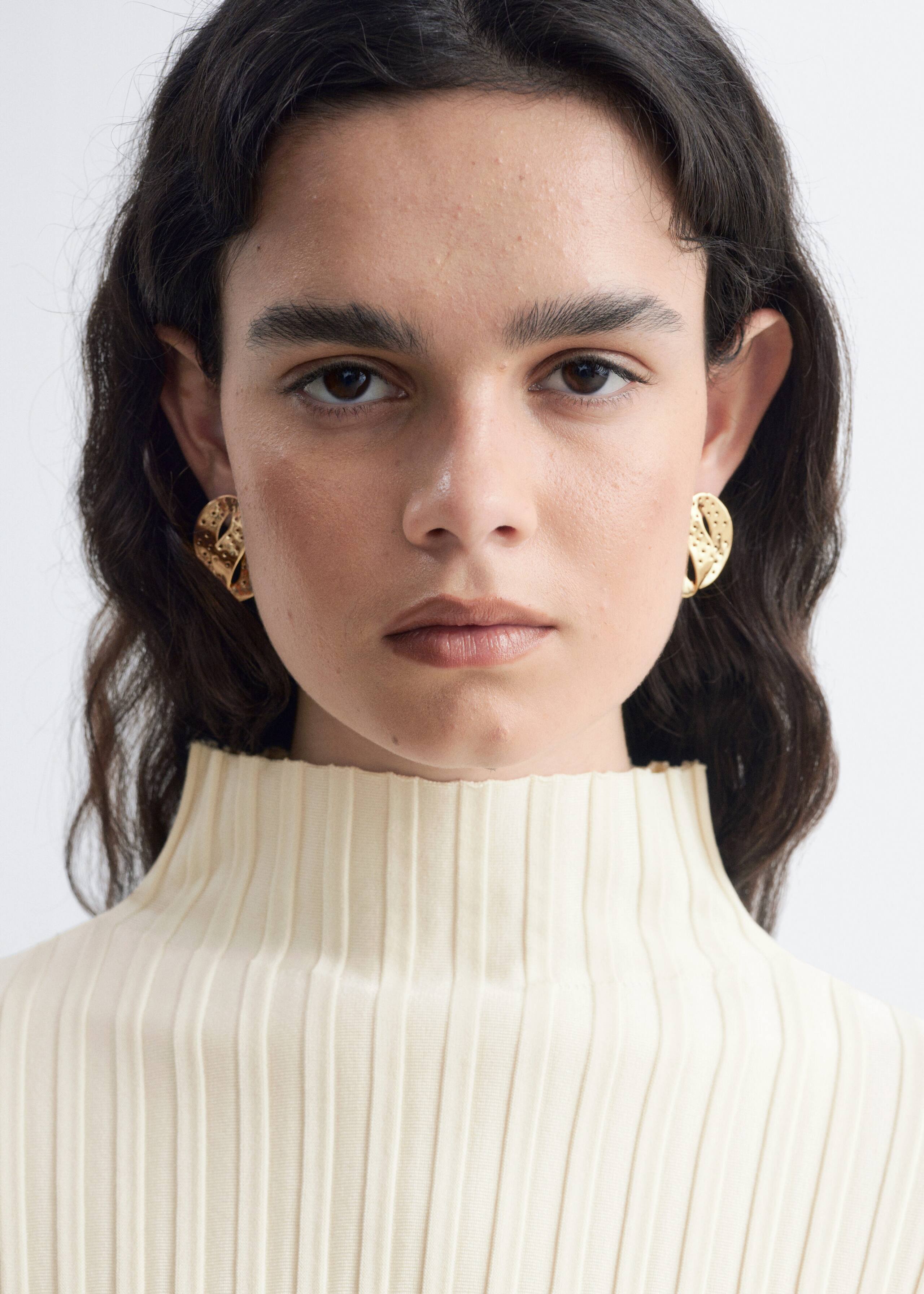 Cutout Brass Earringsf - Gold - Lookbook