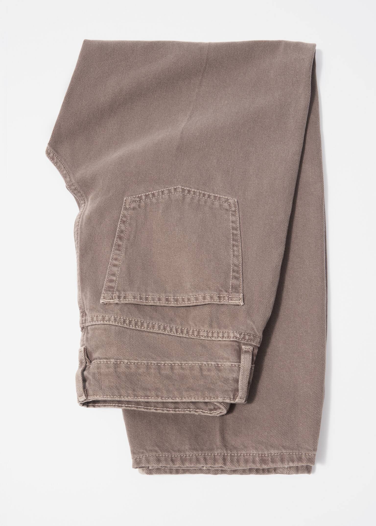 Krótkie jeansy z szerszymi zwężanymi nogawkami - Mole - 3