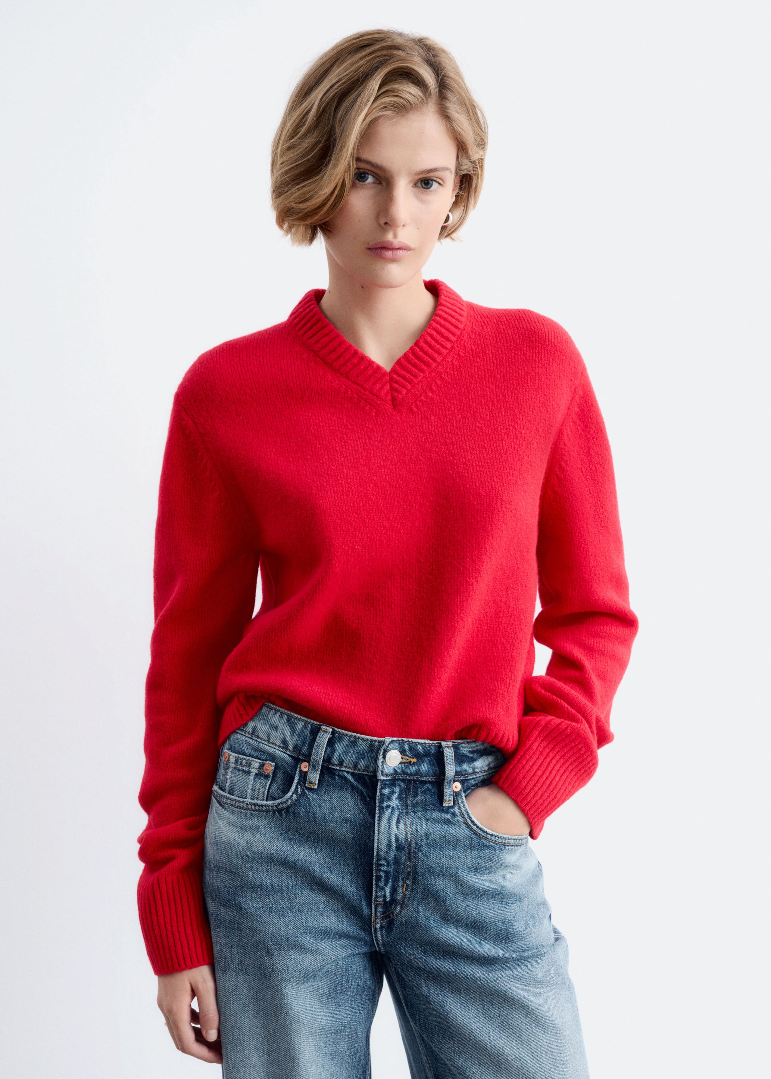 V-Neck Jumper - Dark Red - Lookbook