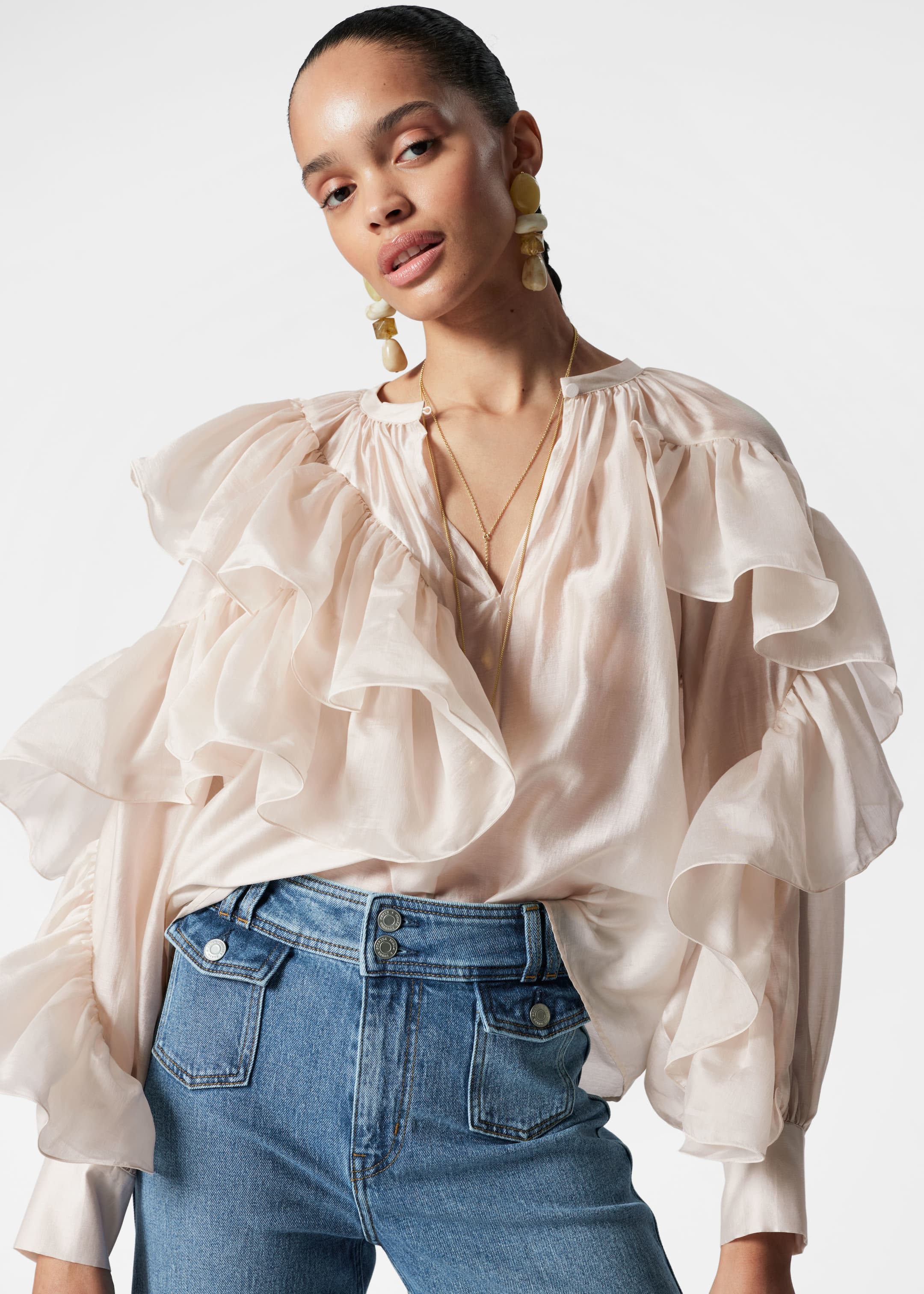 Visualizza immagine più grande: Blusa con volant asimmetrici - Crema - DONNA | H&M IT 2