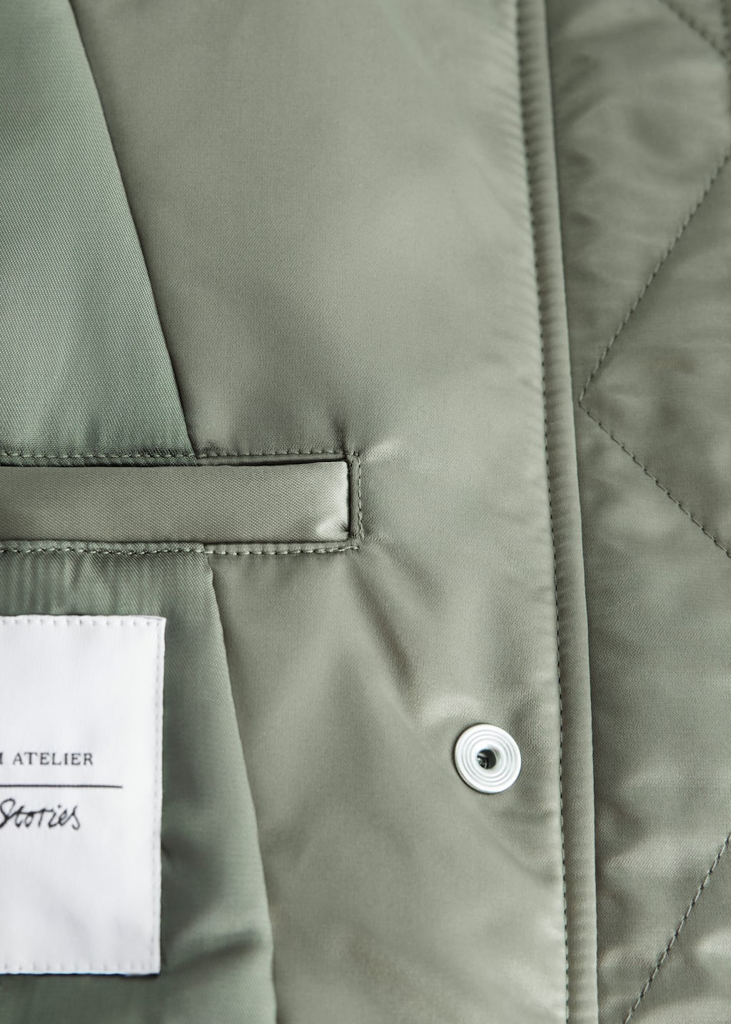 Oversized Satin Flight Jacket - {{variantName}} - Descriptive Detail