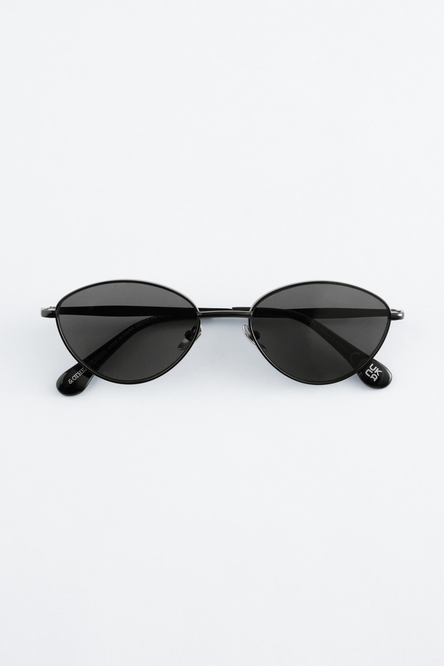 Gafas de sol ovaladas con montura de alambre - Negro/Oro - 2