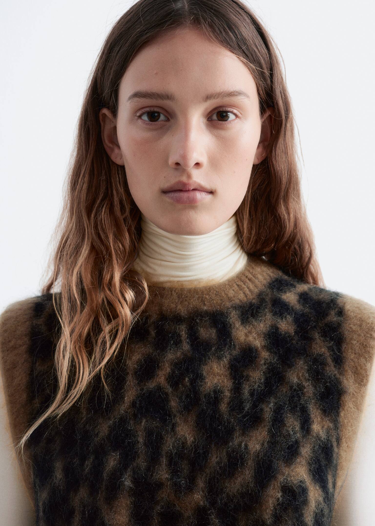 Brushed Mohair-Blend Vest - Brown Leopard Print - 1