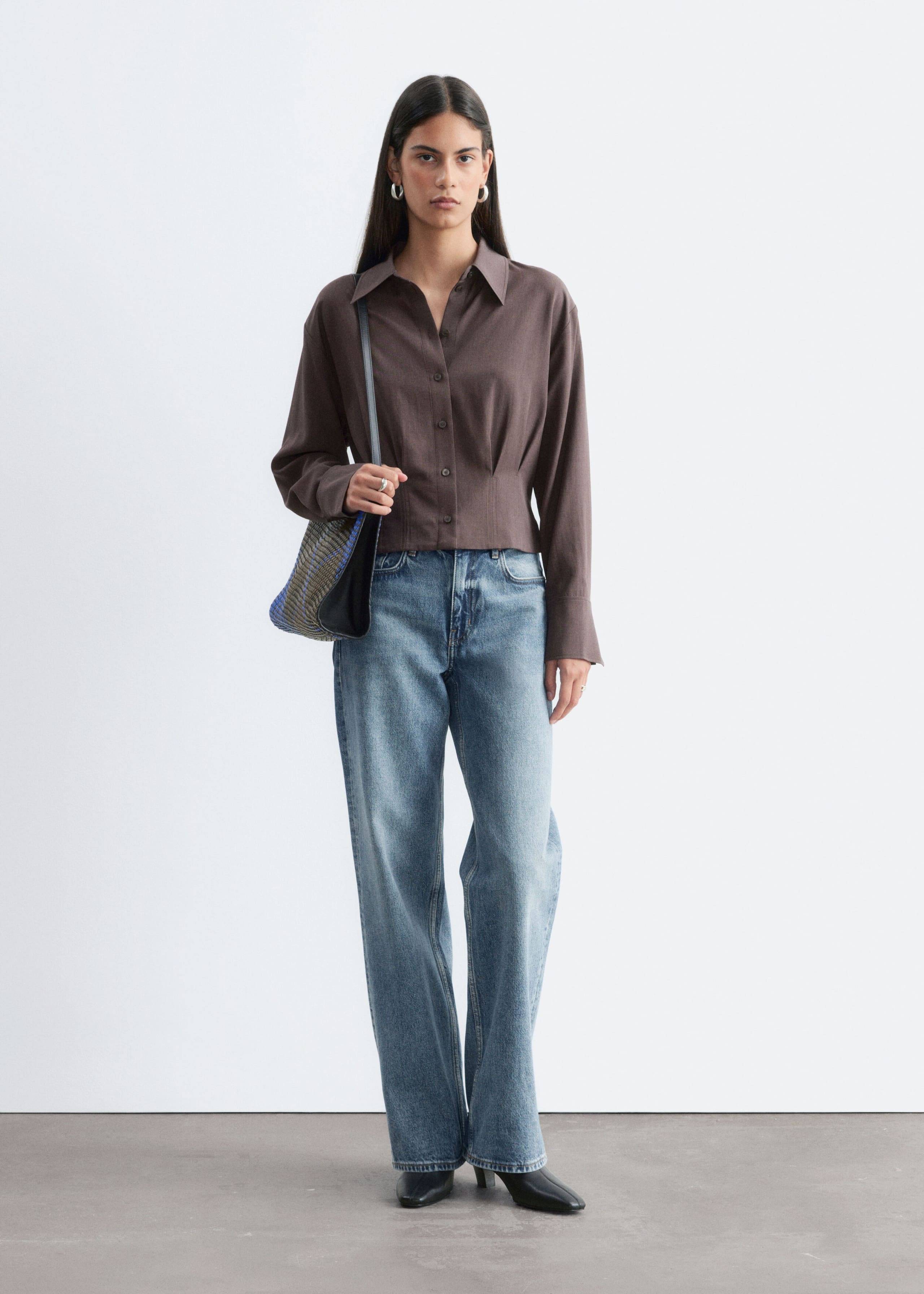 Hemd mit plissierter Taille - Dunkelbraun - Lookbook