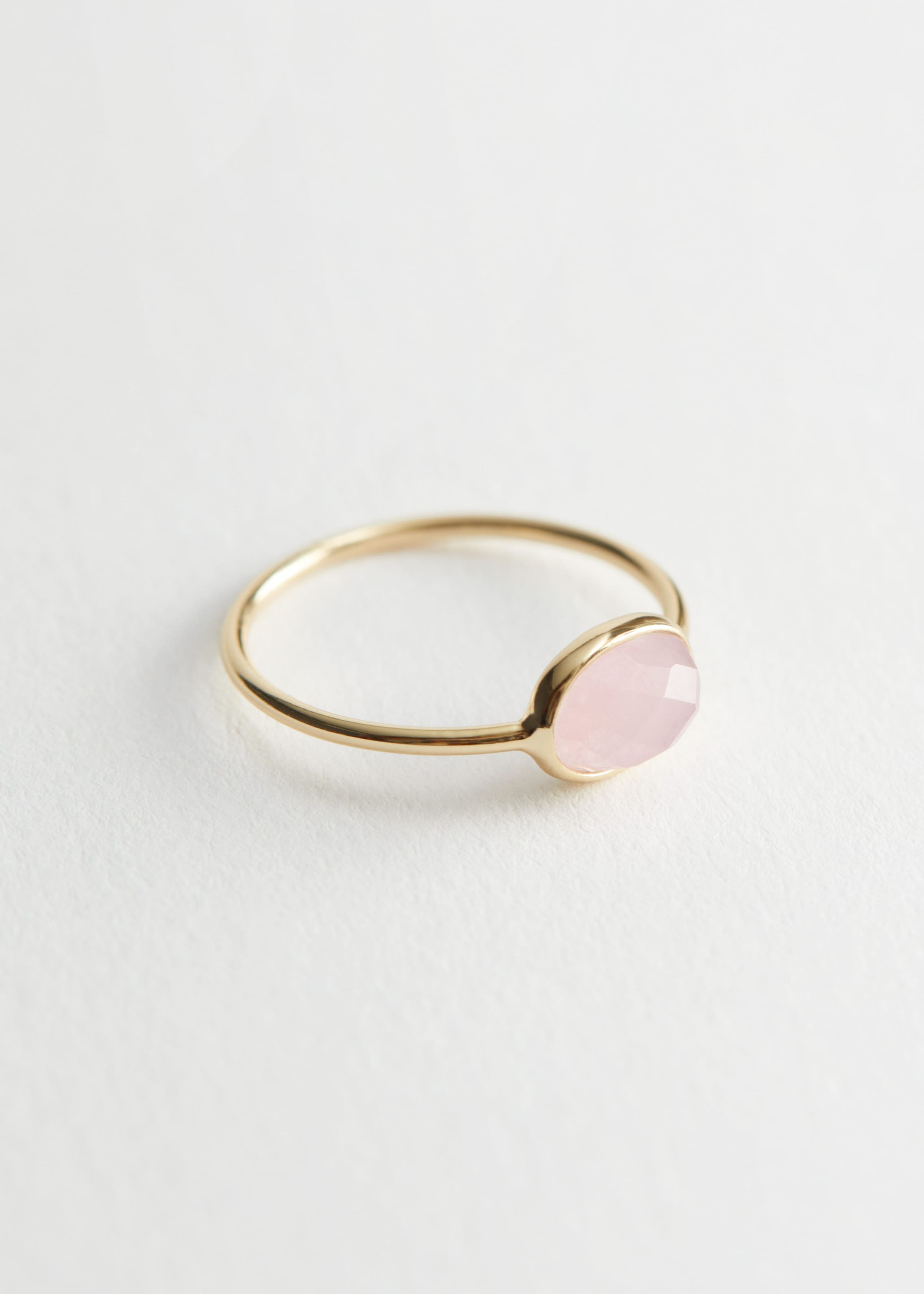 Stone Pendant Ring - Pink Stone - Still Life