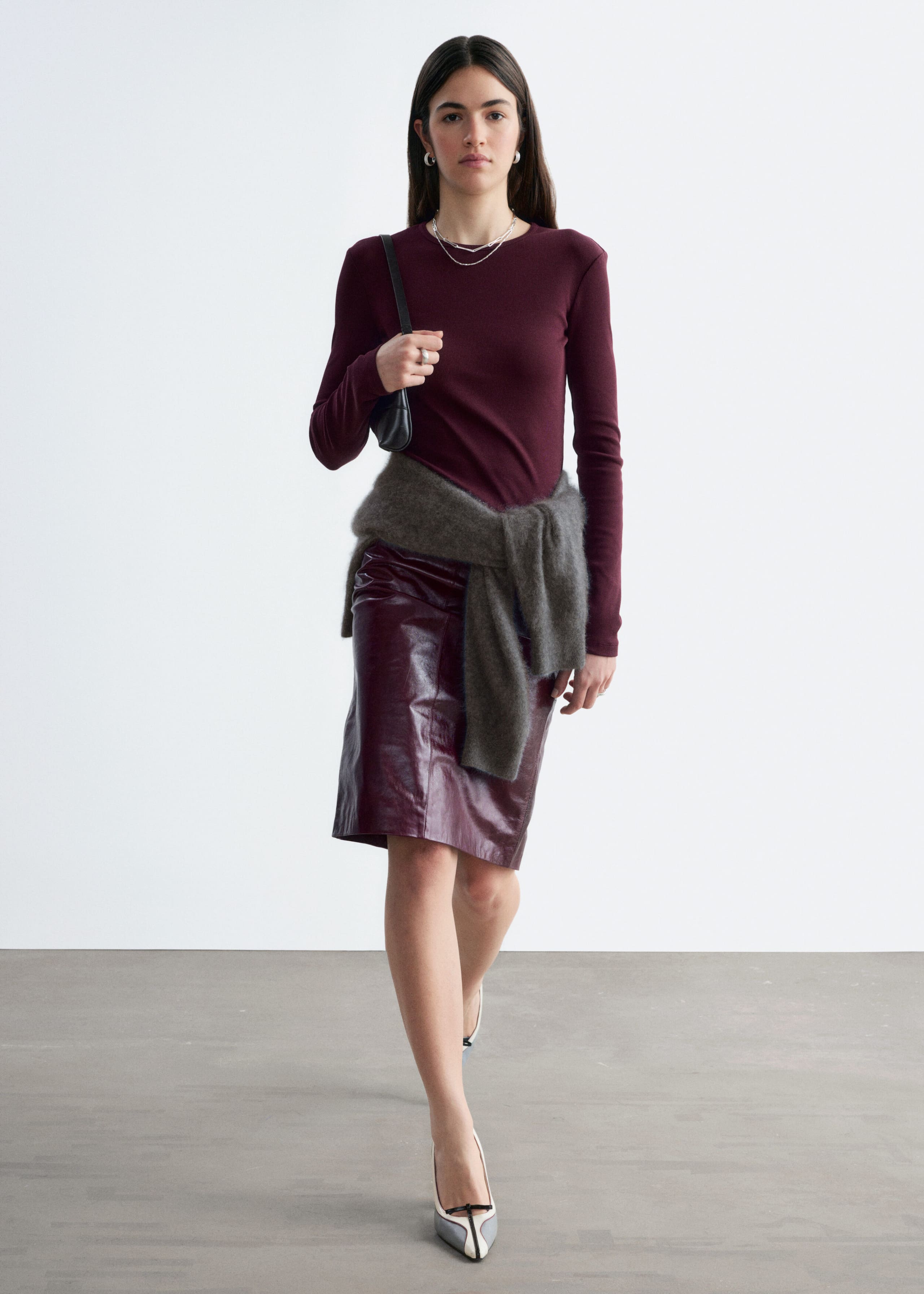 Ribbed Long-Sleeve Top - Black - Lookbook