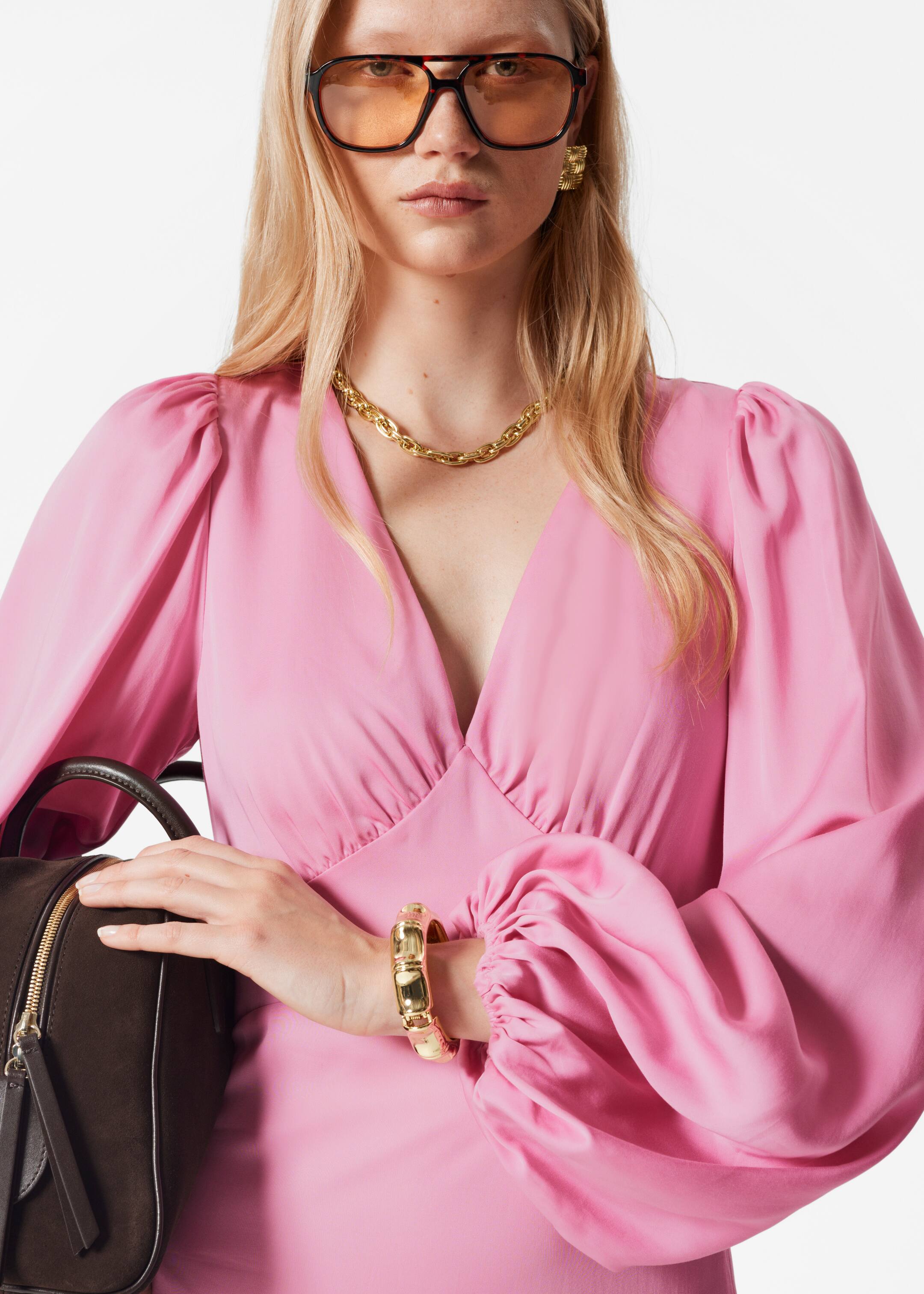Agrandir l'image: Robe midi à col en V - Rose clair - FEMME | H&M BE 3