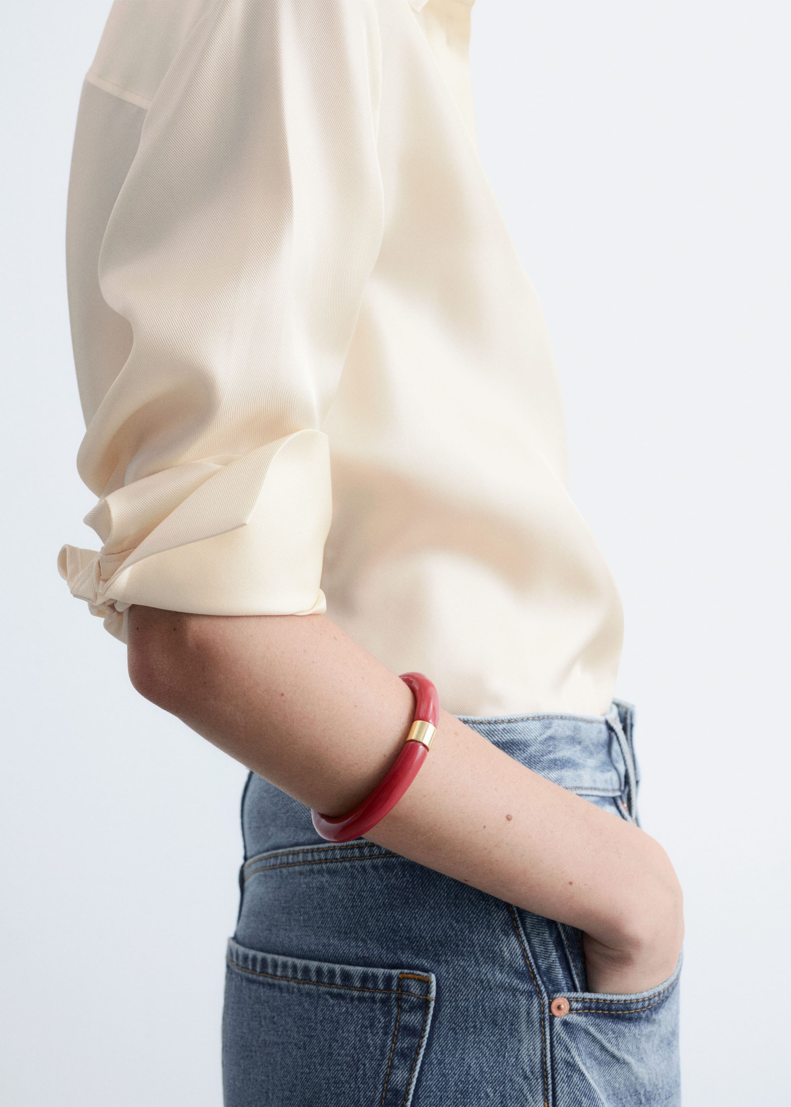 Contrast Metal Resin Bangle - Black/Gold - Lookbook