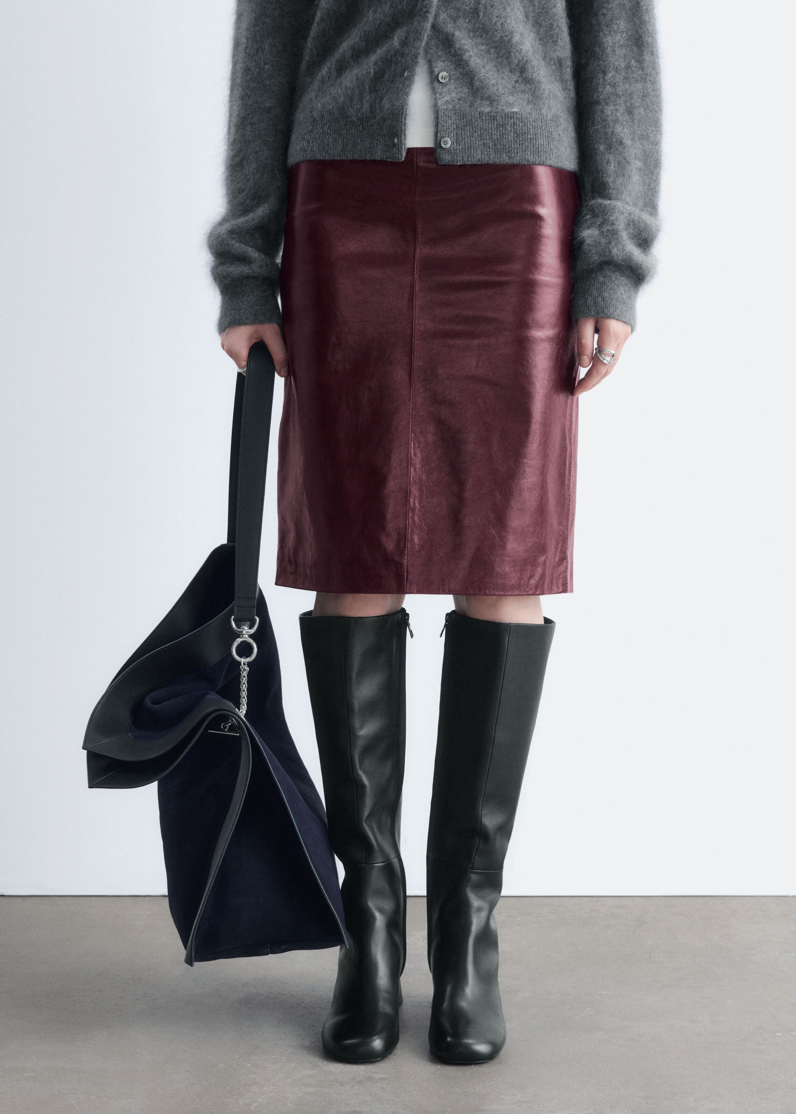Gonna a tubino in nappa - Bordeaux - Lookbook