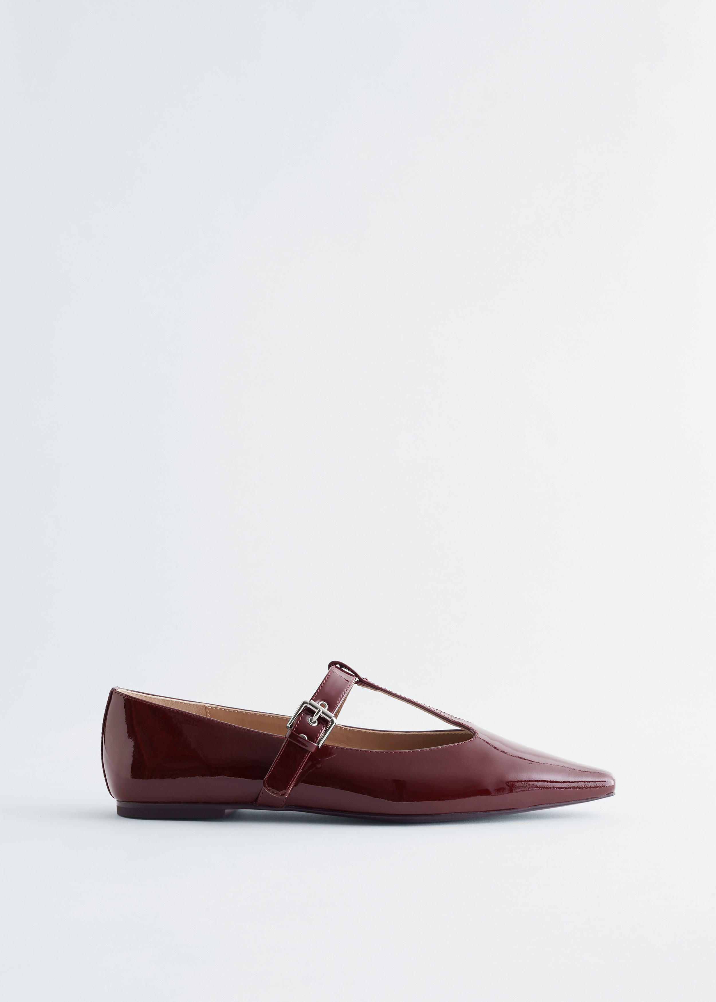 Image of Flache Ballerinas aus Leder mit T-Riemen