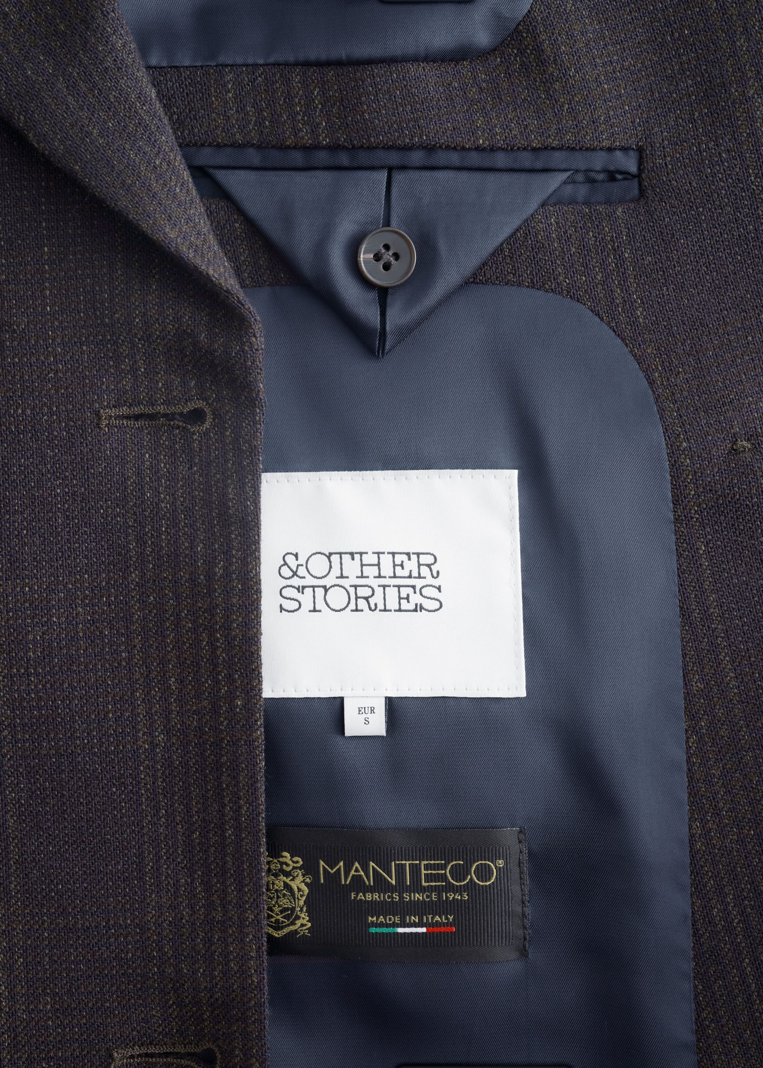 Cappotto doppiopetto in cotone e lana - {{variantName}} - Descrizione dettagliata
