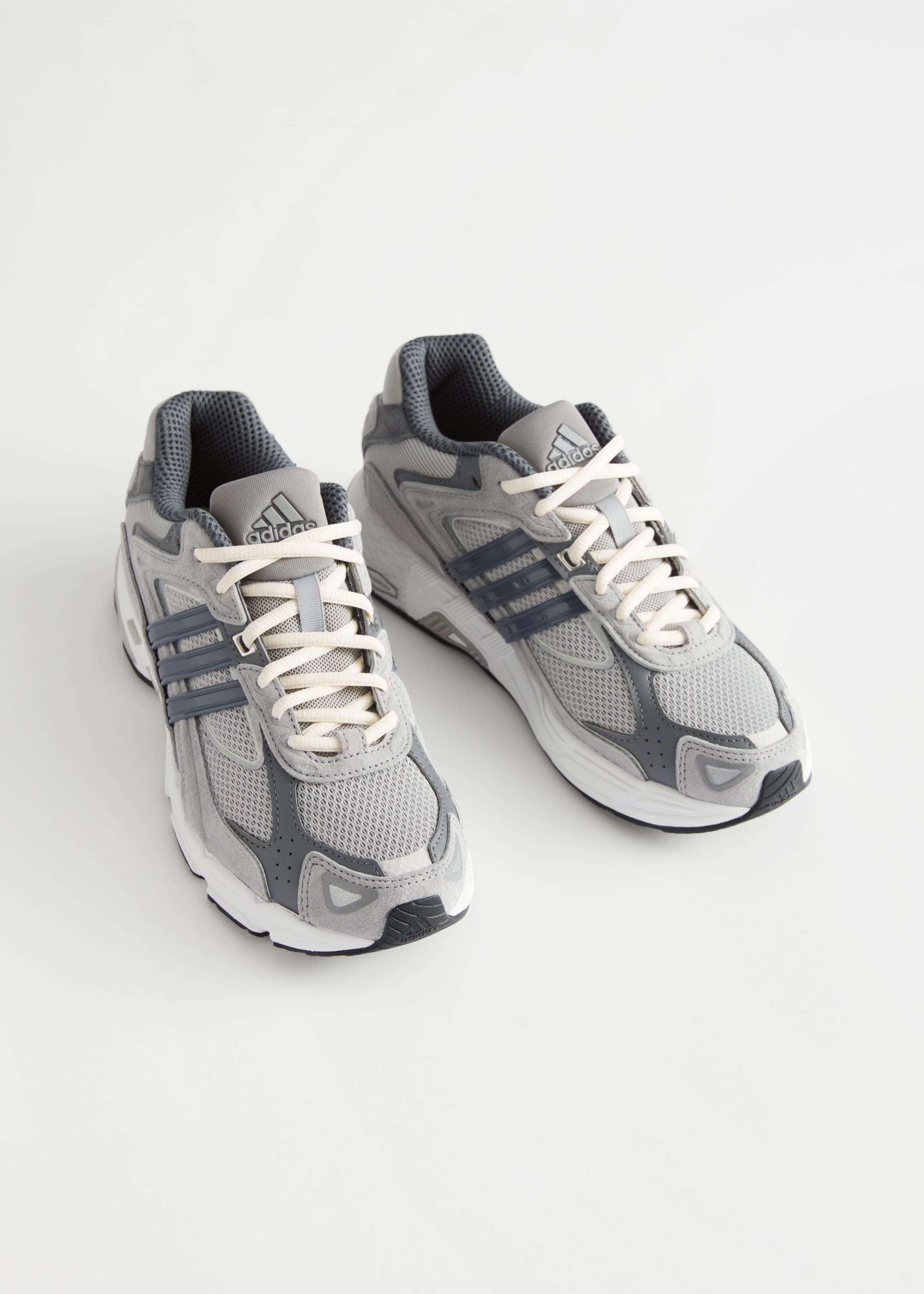 adidas Originals Response CL - Light beige - Still Life