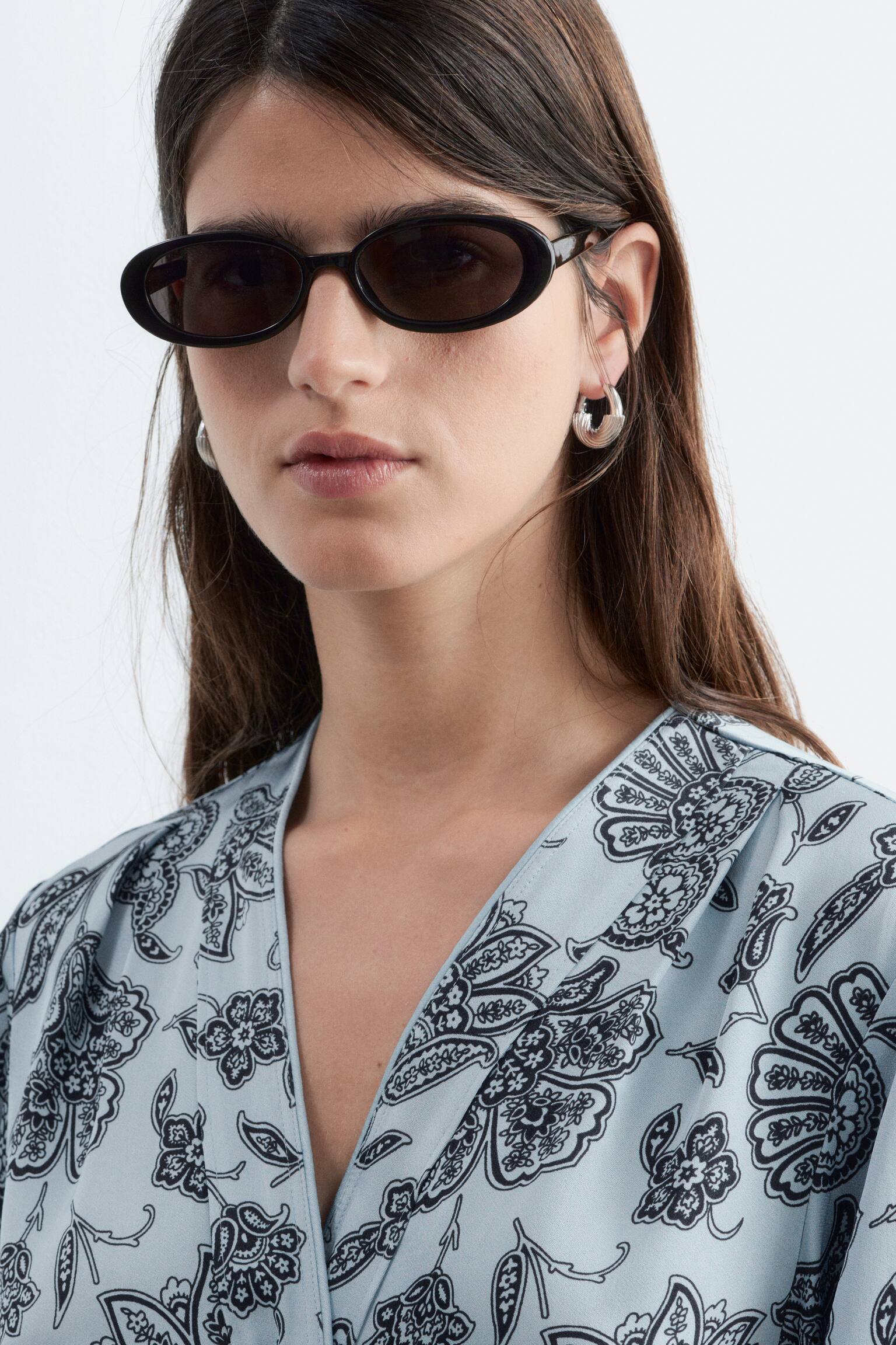 שמלת מעטפת מיני פרחונית - תכלת/הדפס פייזלי פרחוני - 7