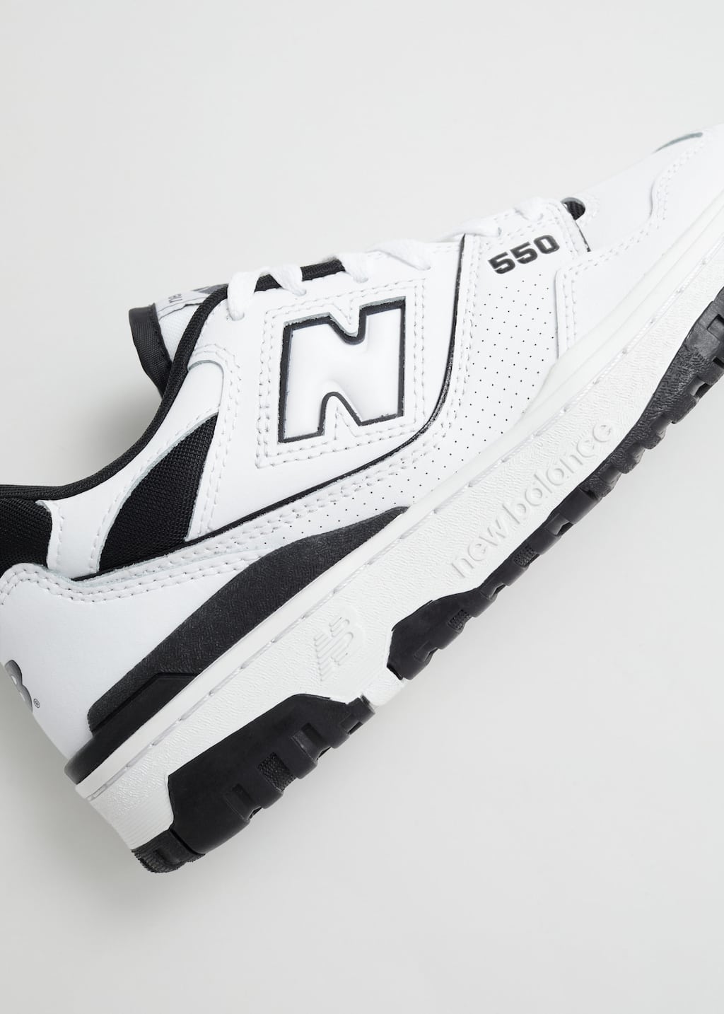 Sneakersy New Balance 550 C – {{variantName}} – Szczegół