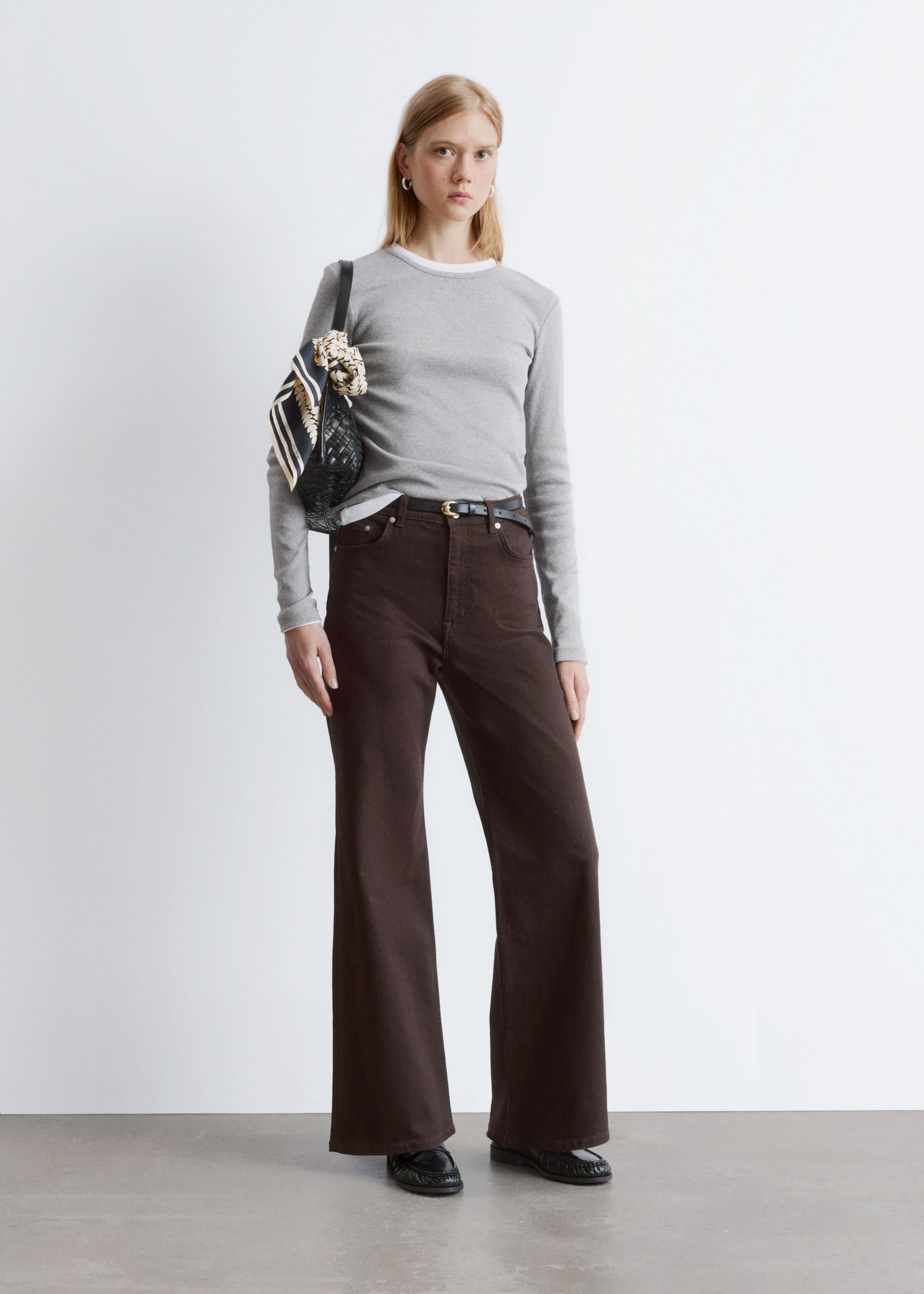 Image of Crossbodyväska i flätat läder