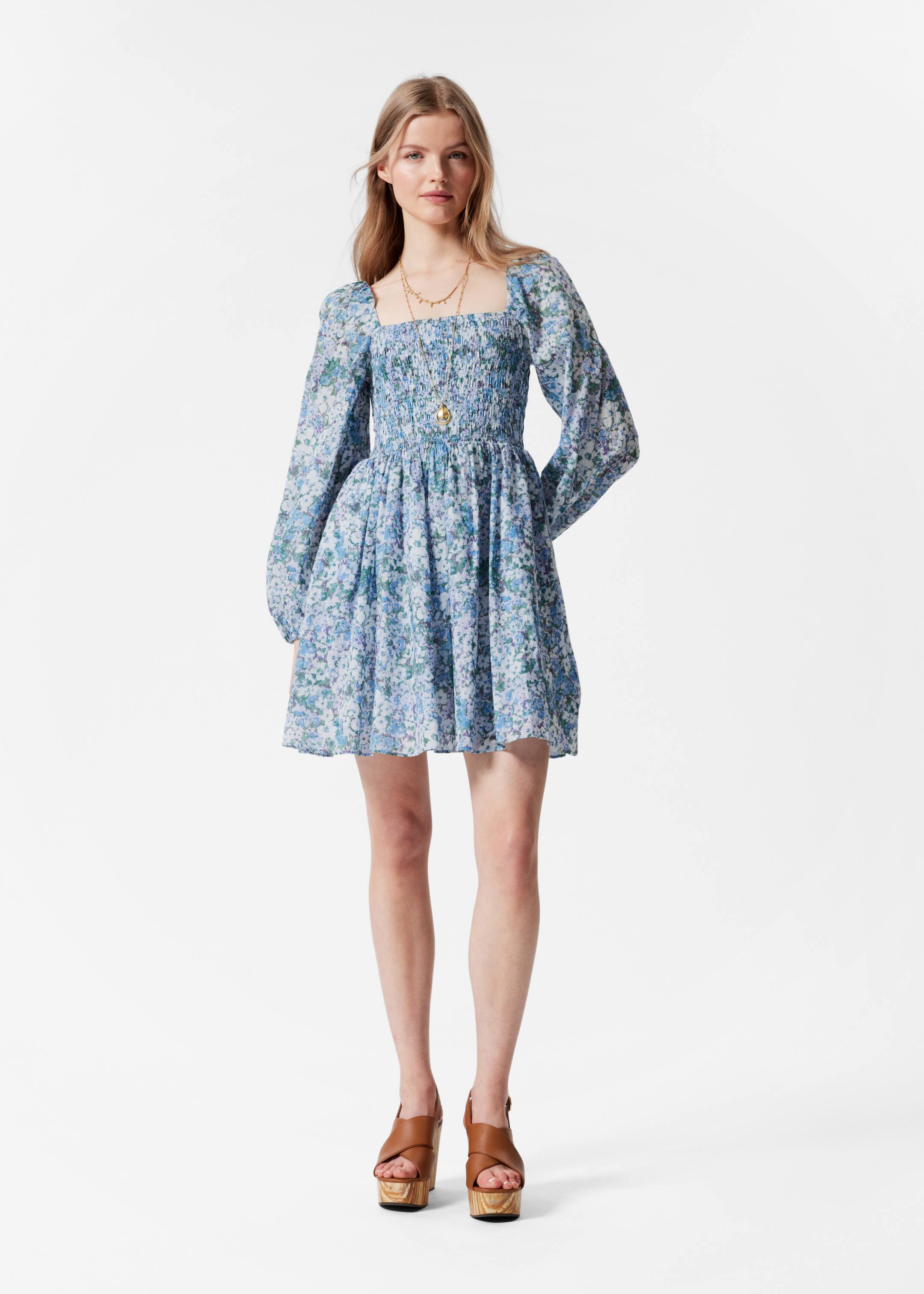 Agrandir l'image: Robe courte babydoll - Motif fleuri bleu - FEMME | H&M FR 1