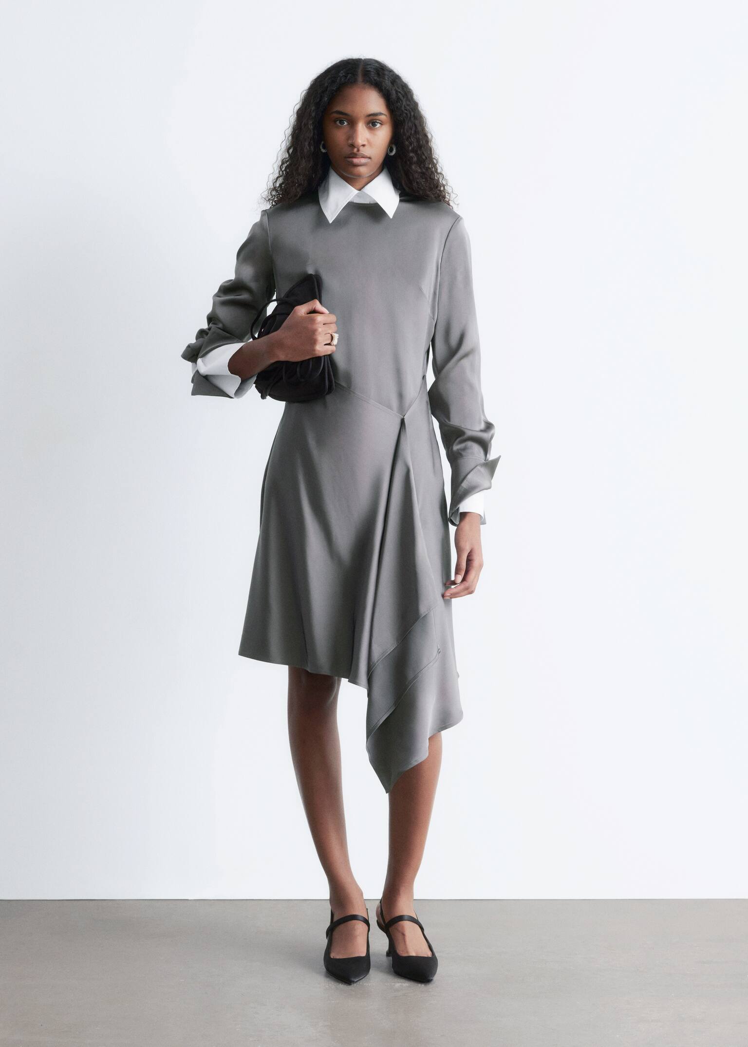 Asymetrické minišaty s dlhým rukávom - Sivá/Strieborná/Čierna/kvetinová - 1