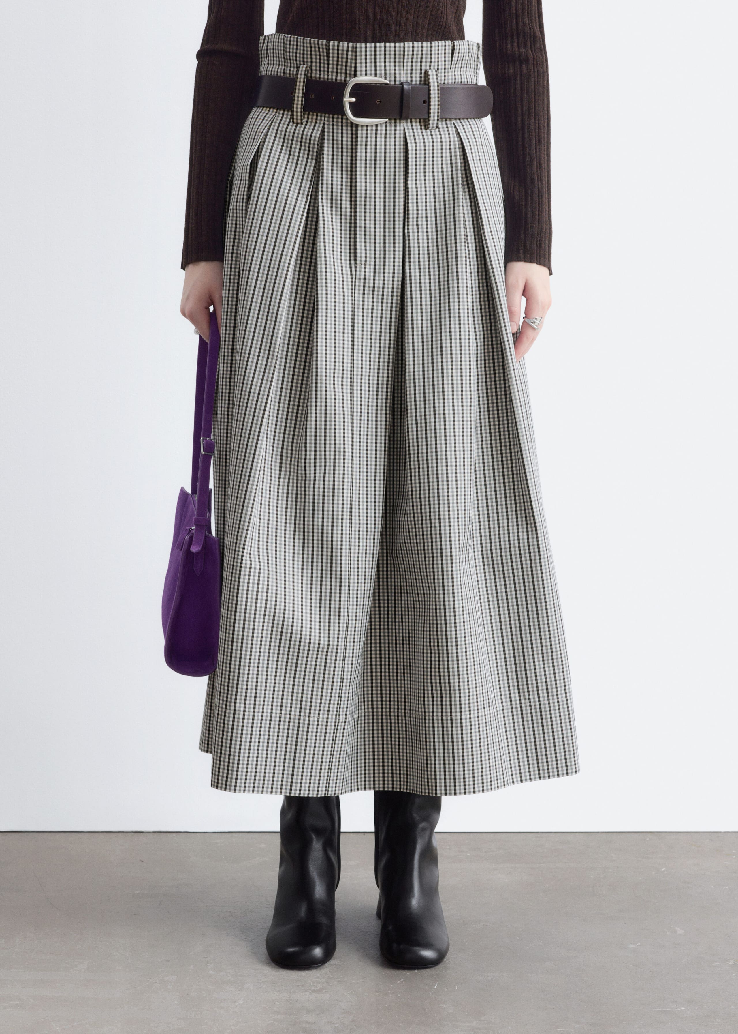 Geplooide midirok - Grijs/gestreept - Lookbook