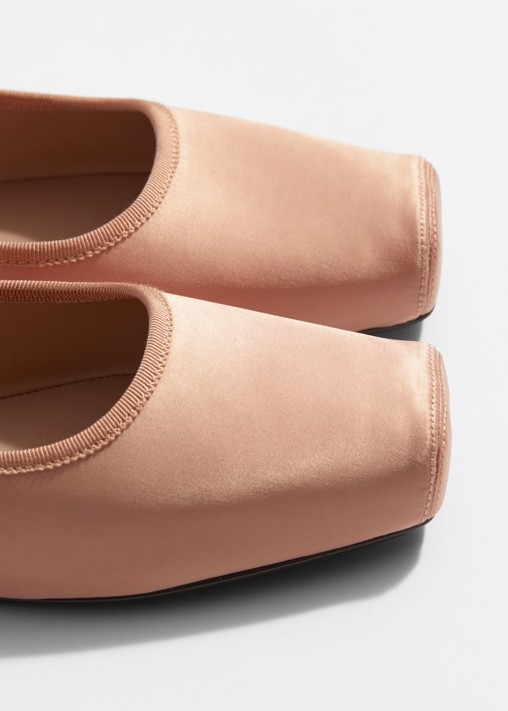 Image of Ballerines à bout carré
