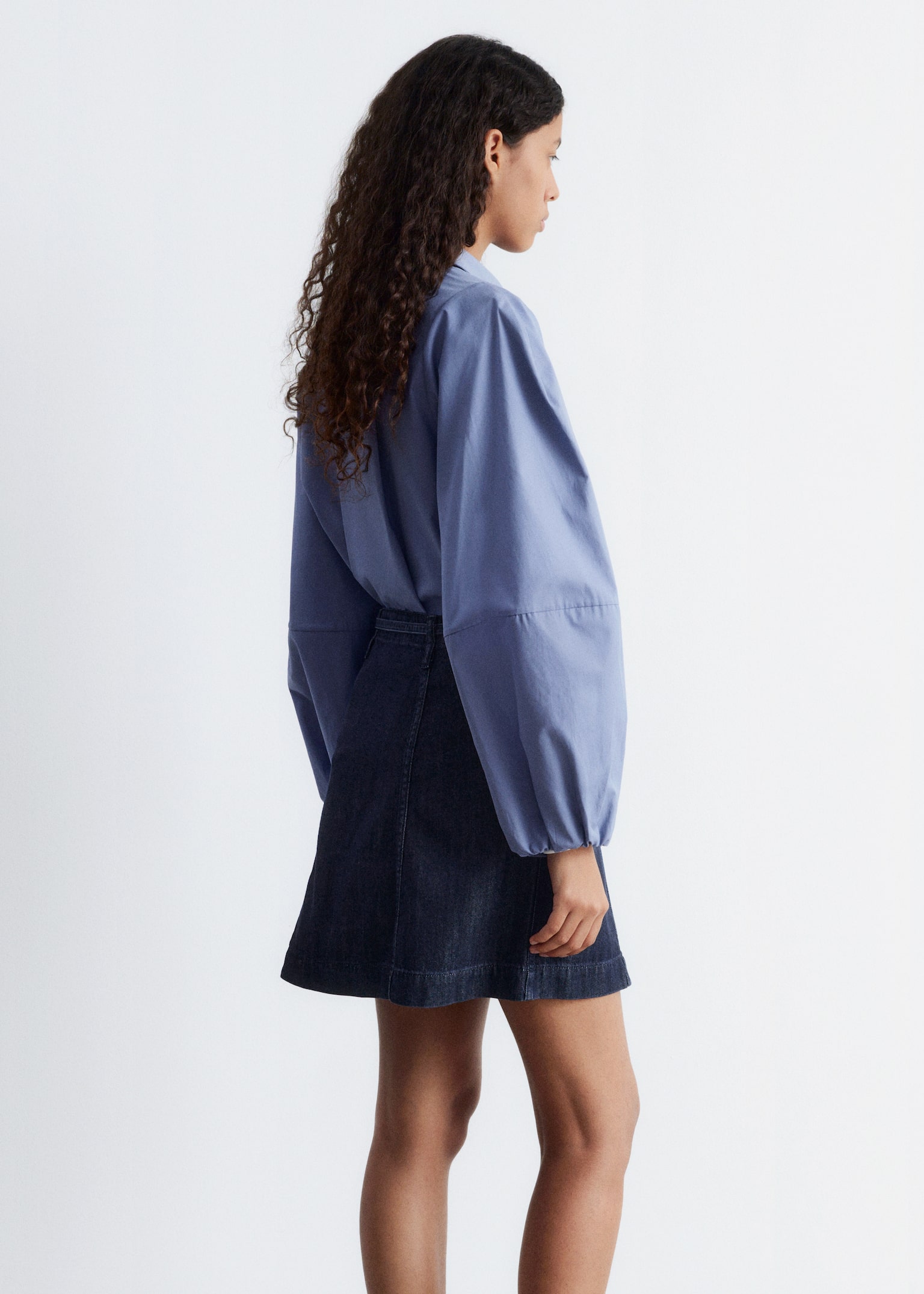 Volumineuze blouse met ballonmouwen - Vaalblauw/Donkerrood - 3