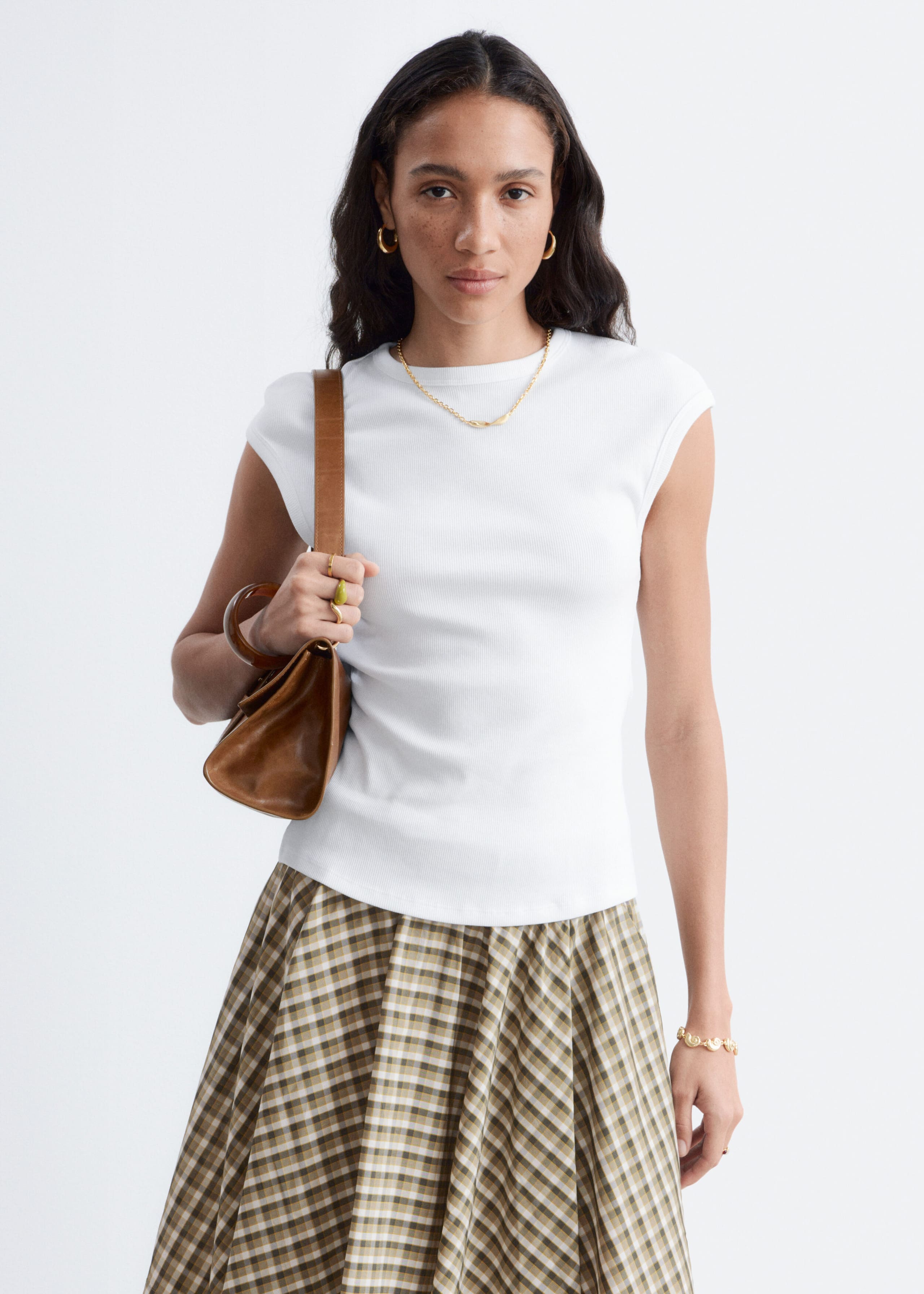 Open-Back Ribbed Top - White - Lookbook