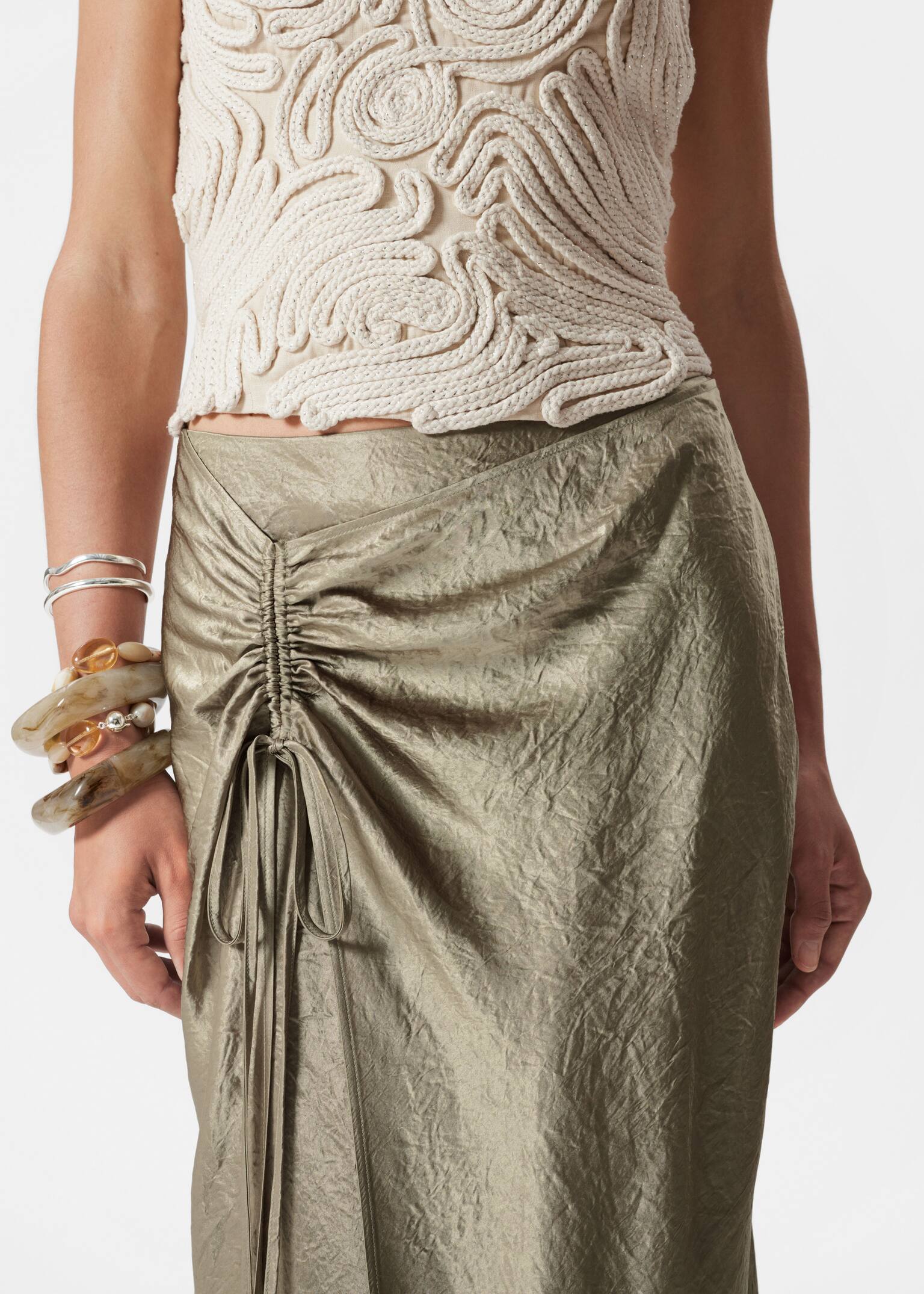 Satijnen midirok met trekkoord - Saliegroen/Donkerrood - 4