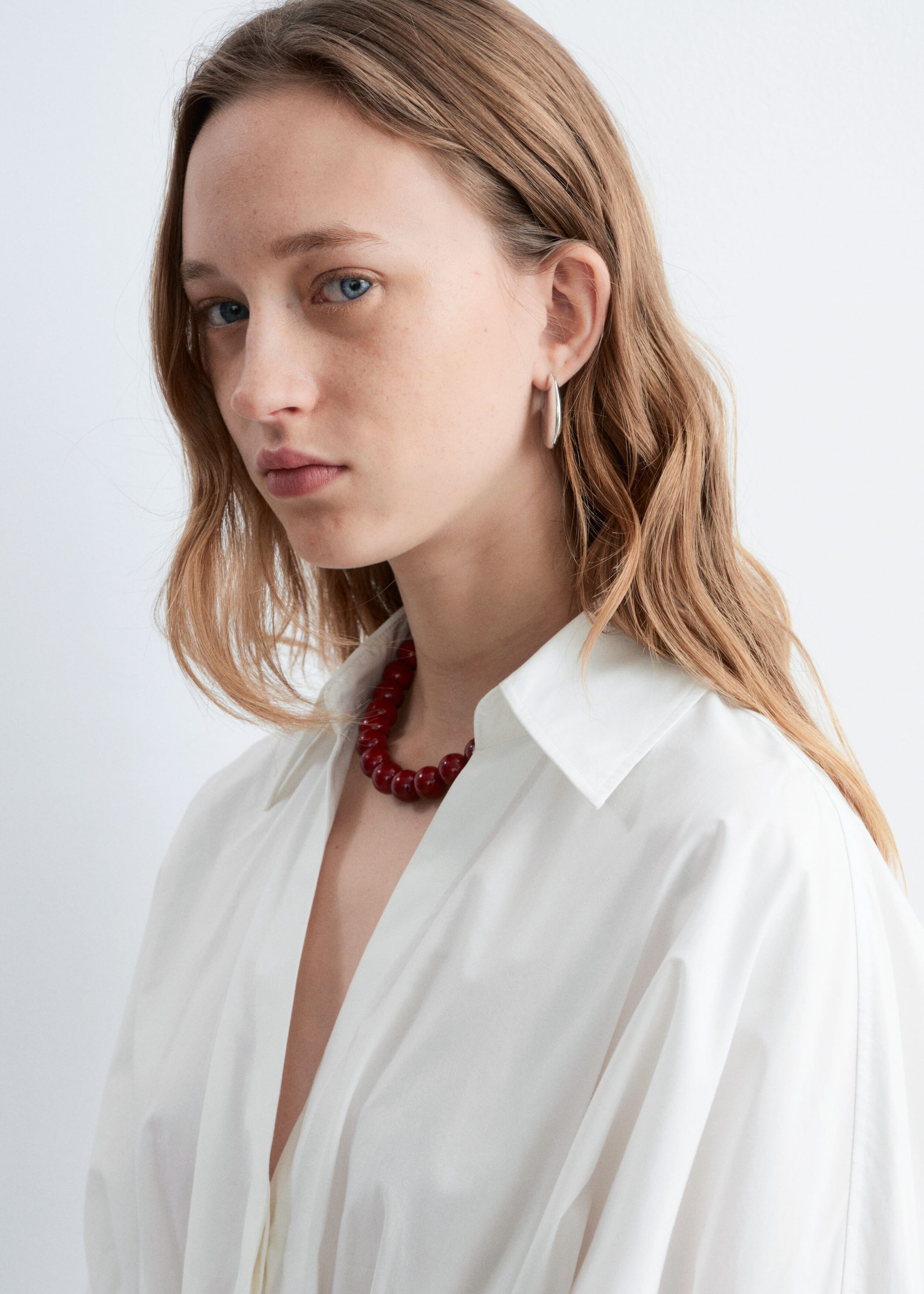 Image of Bawełniana koszula z dopasowaną talią